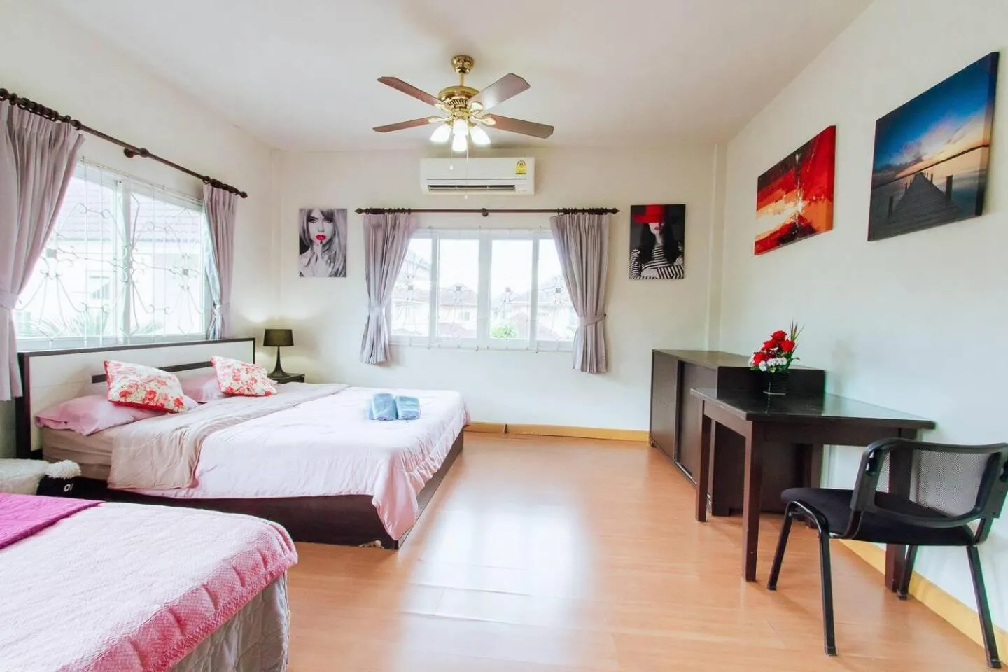 Photo of the whole room, Bed in Captivating 3-Bed Villa in Muang Pattaya