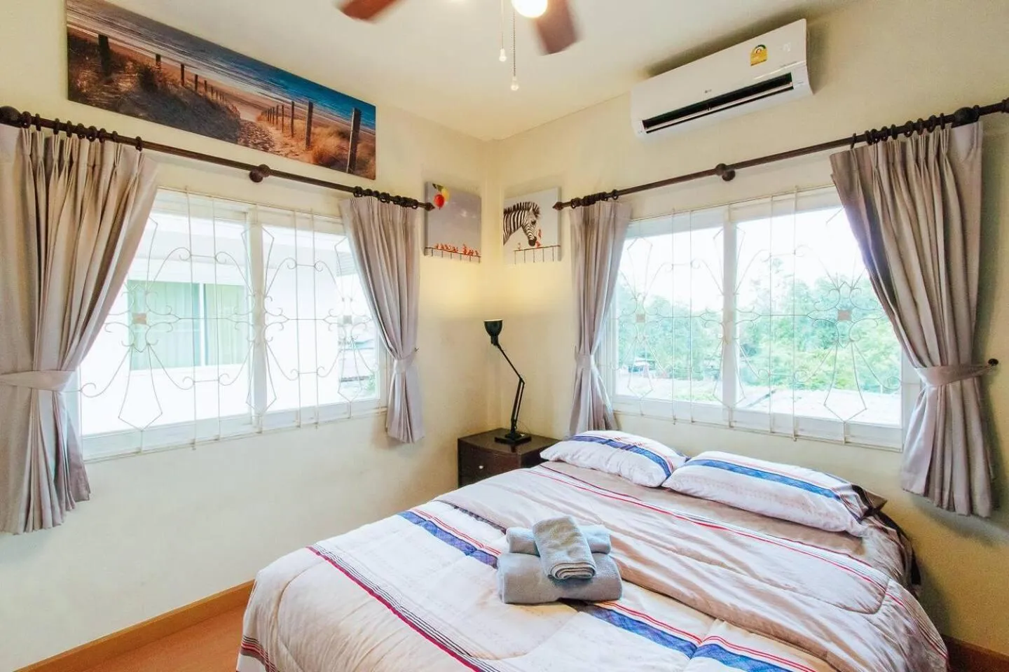 Bed in Captivating 3-Bed Villa in Muang Pattaya