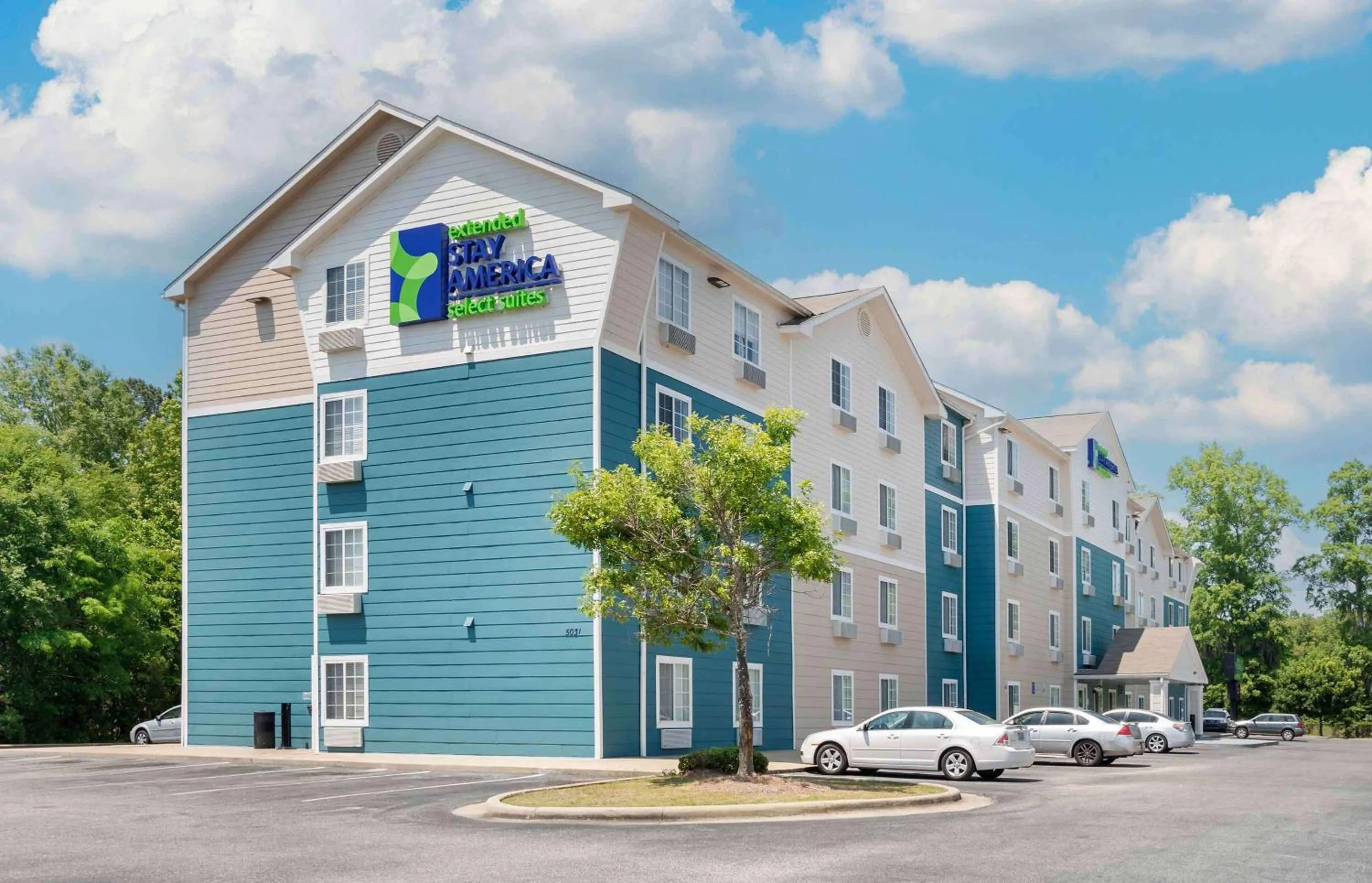 Property building in Extended Stay America Select Suites - Montgomery