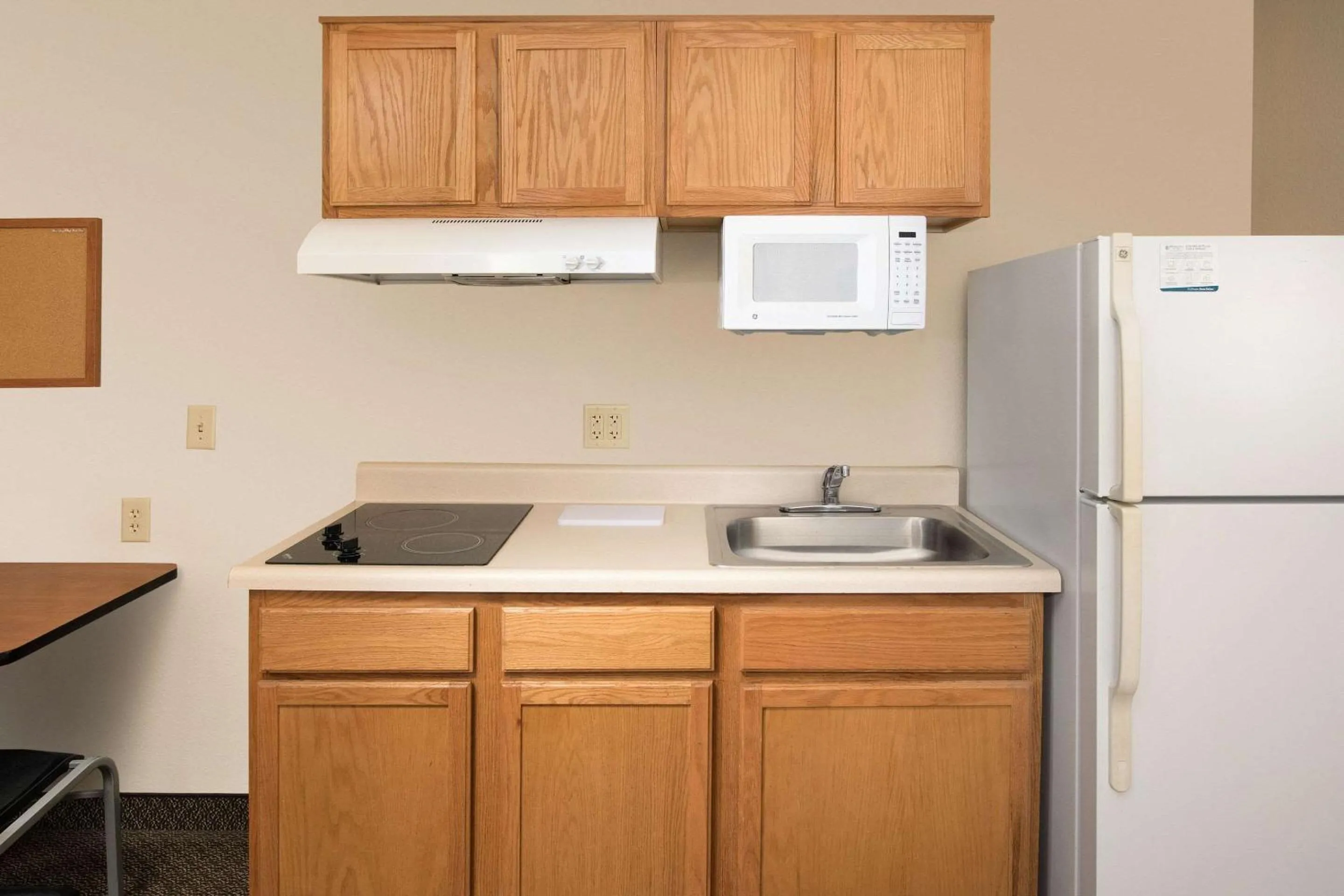 Kitchen or kitchenette in WoodSpring Suites Pharr