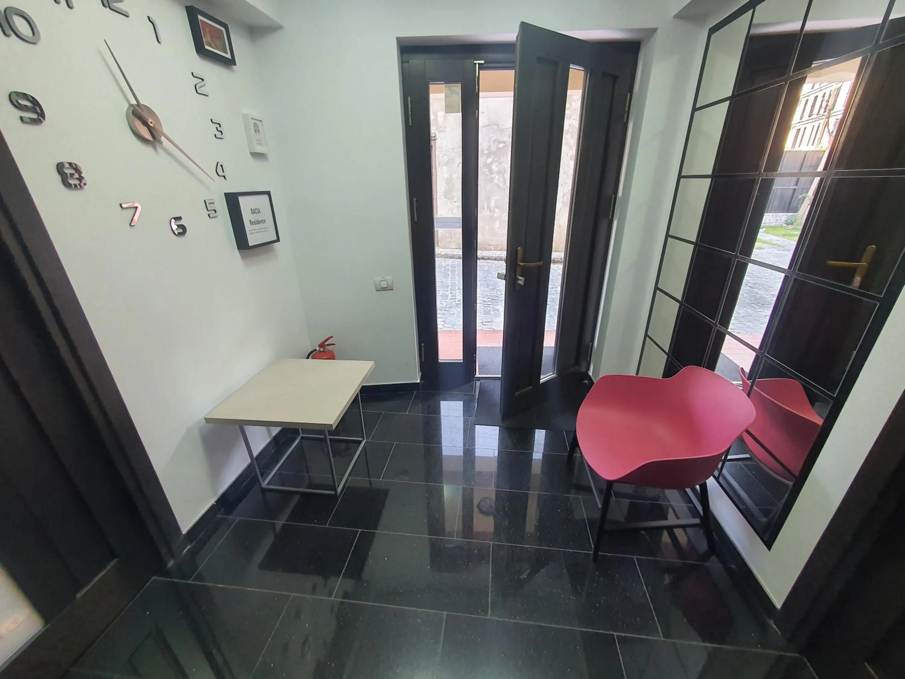 Seating area in Dacia Residence Apartments