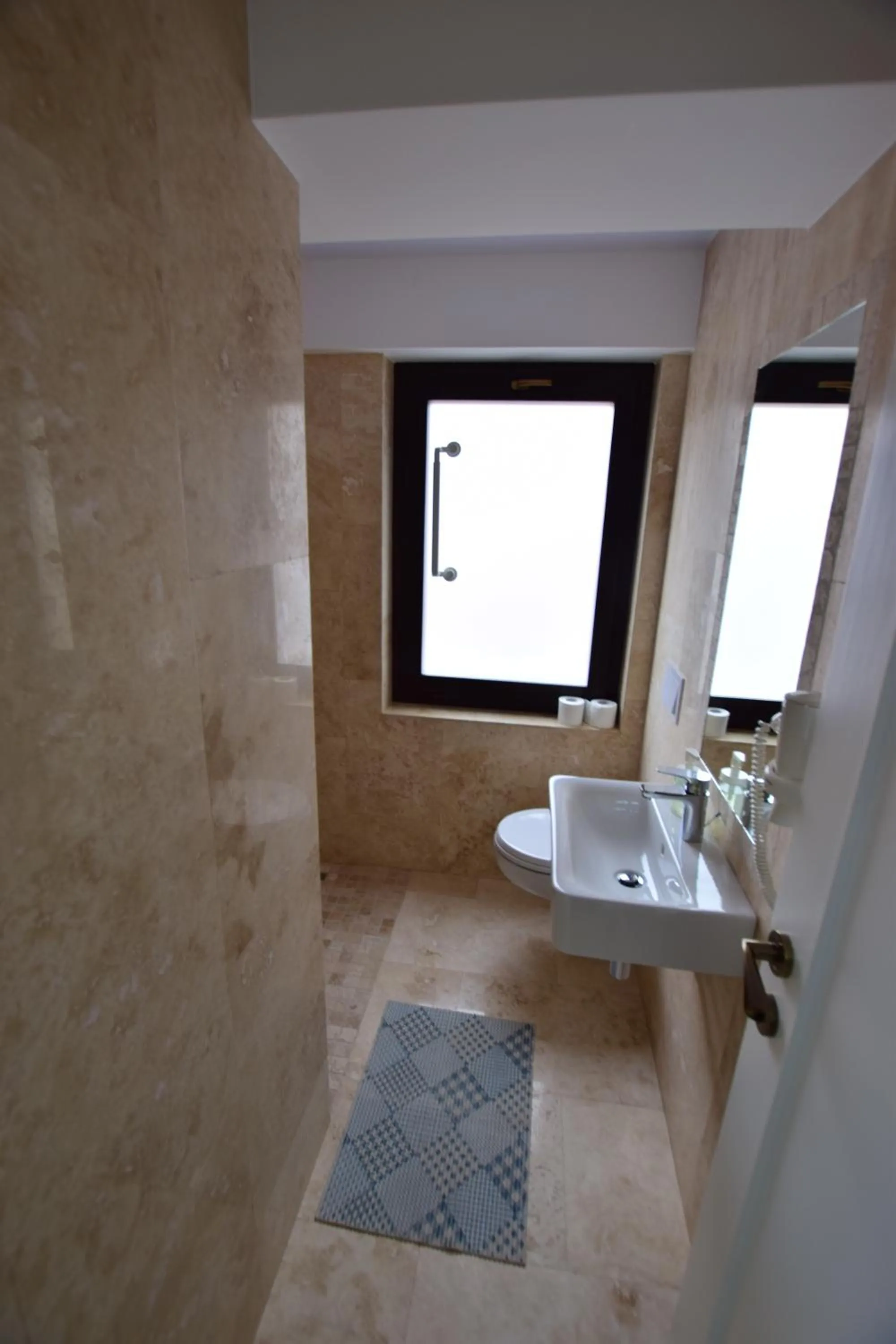 Bathroom in Dacia Residence Apartments