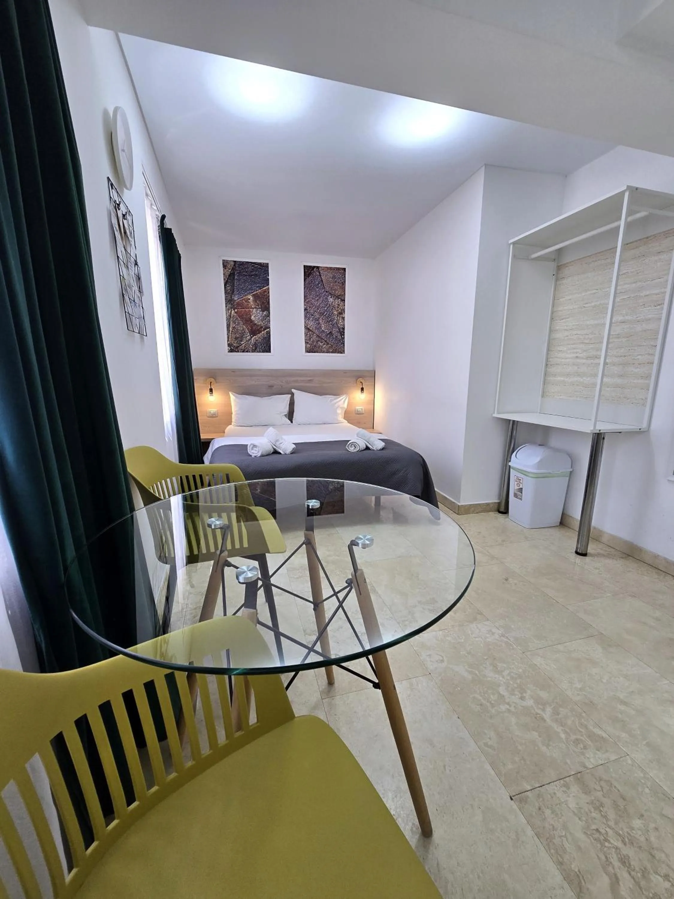 Bed in Dacia Residence Apartments