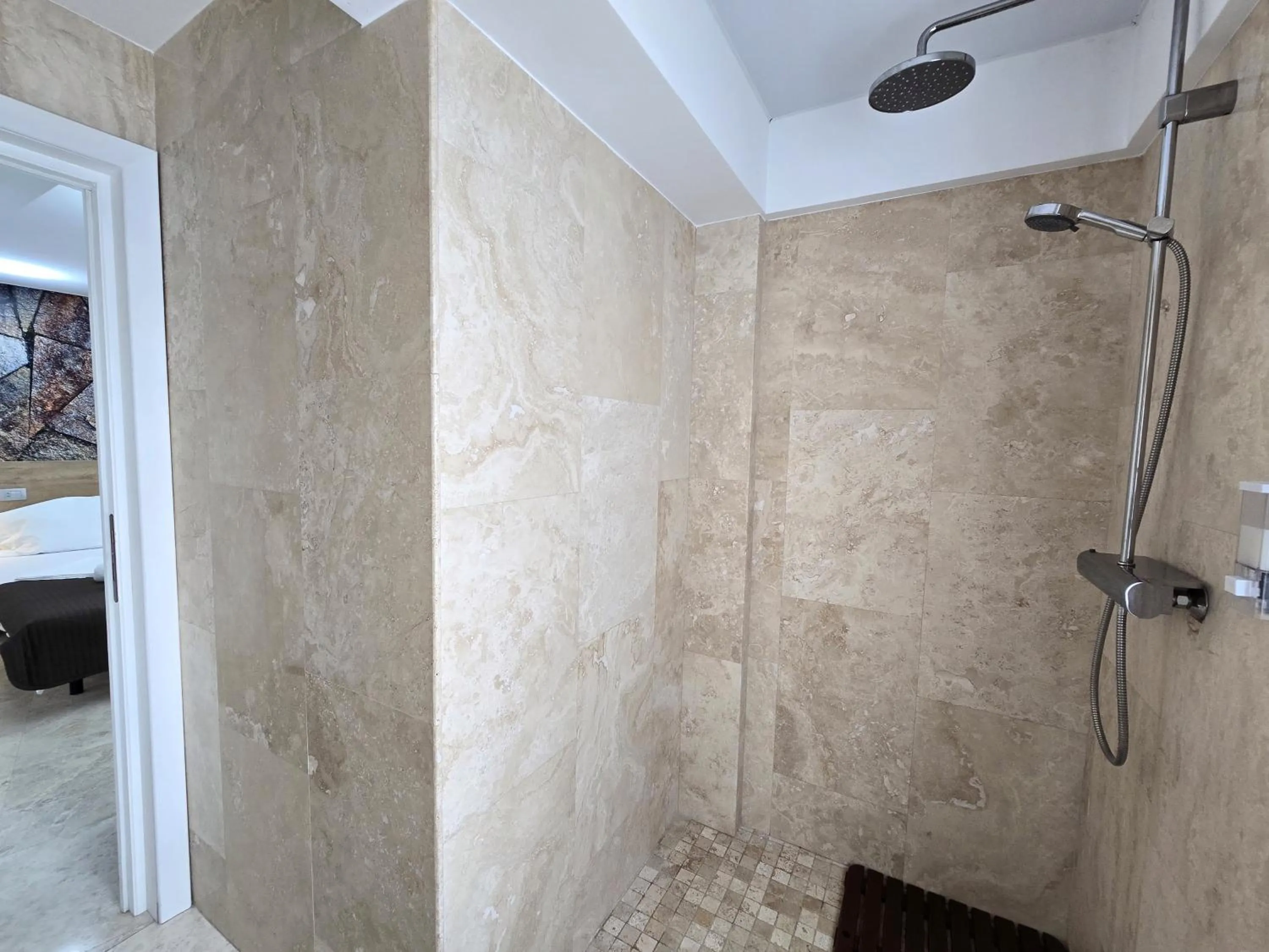 Shower in Dacia Residence Apartments