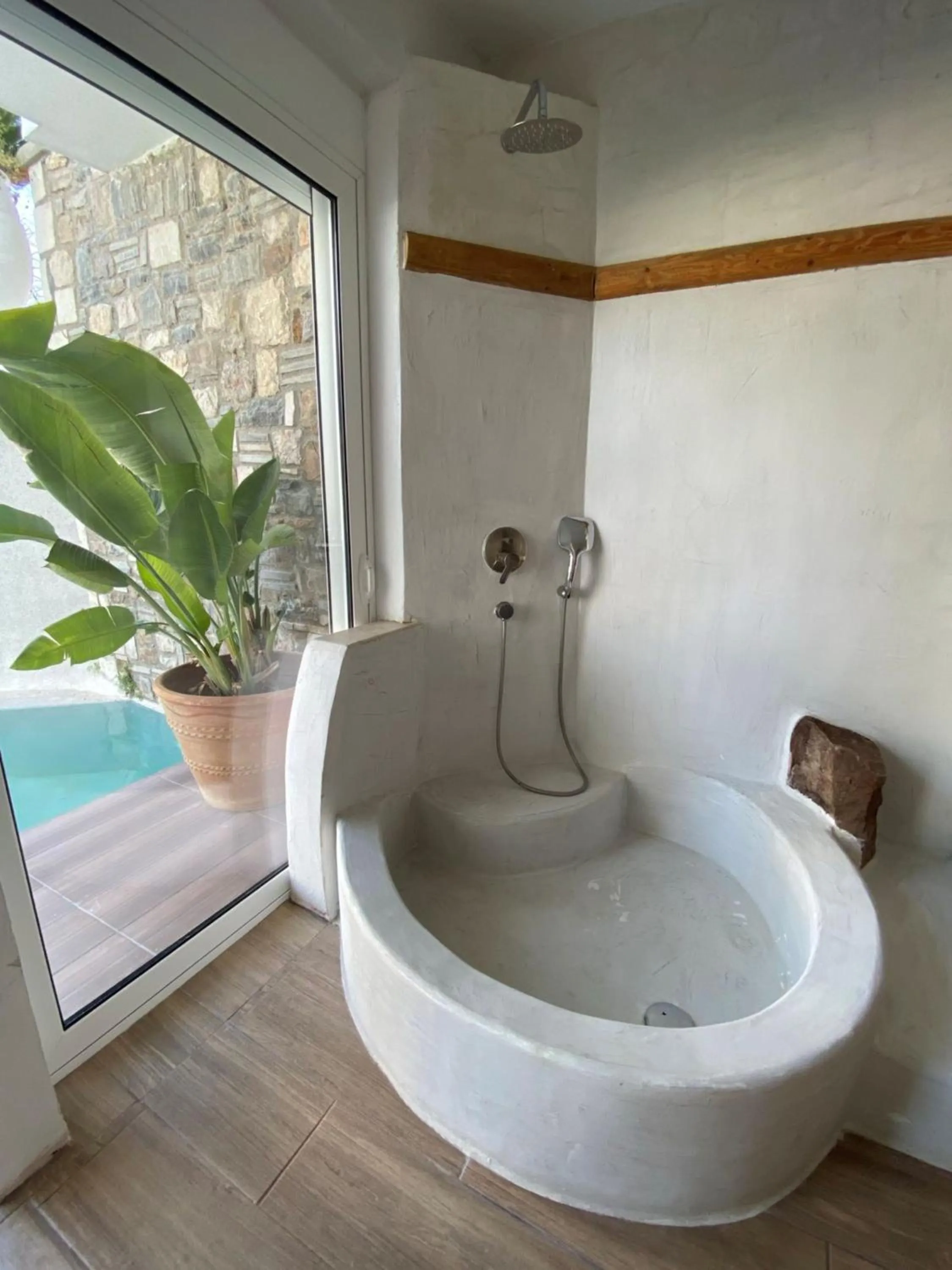 Shower in Kouros Home & Suites