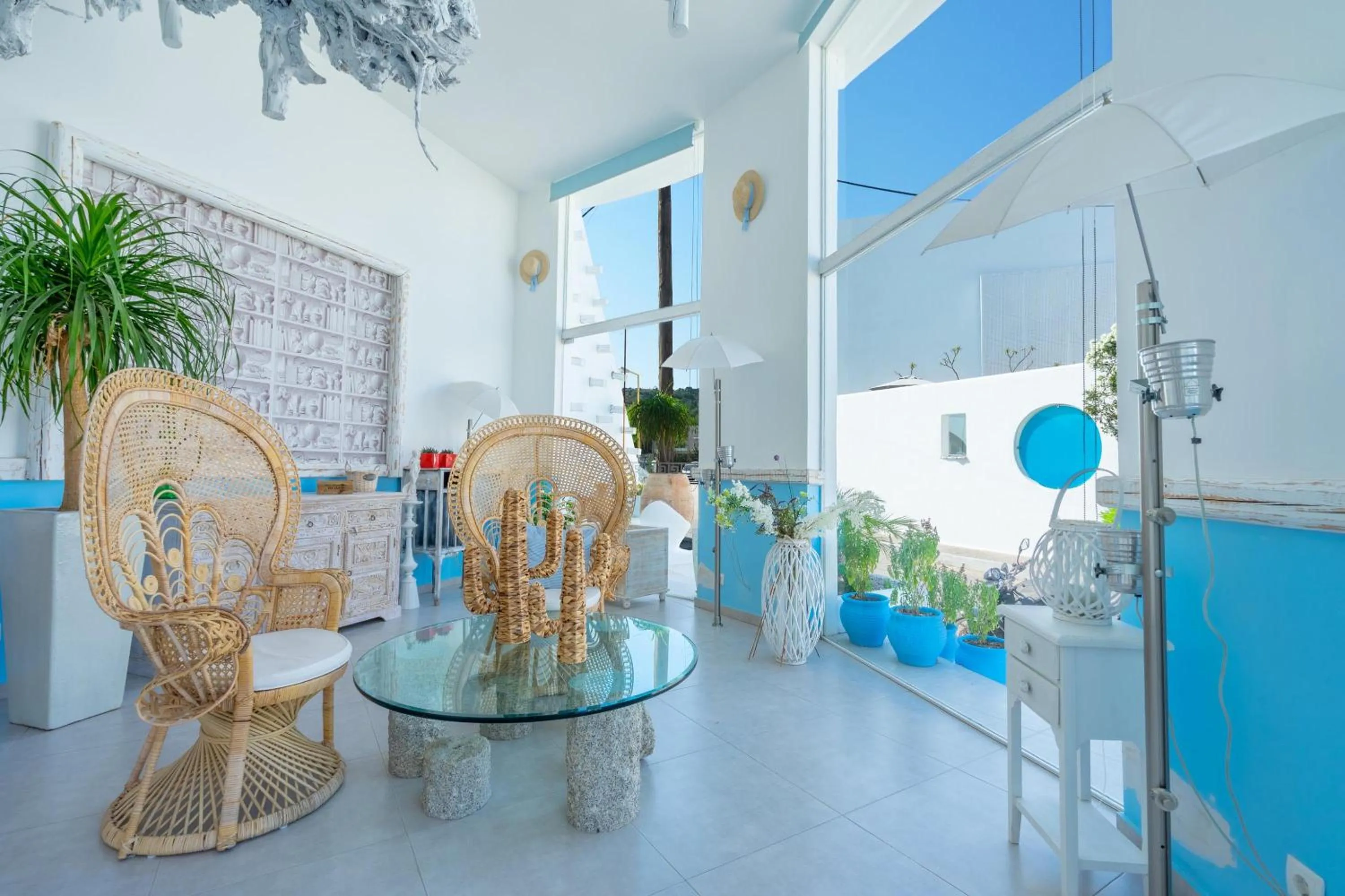 Seating area in Kouros Home & Suites