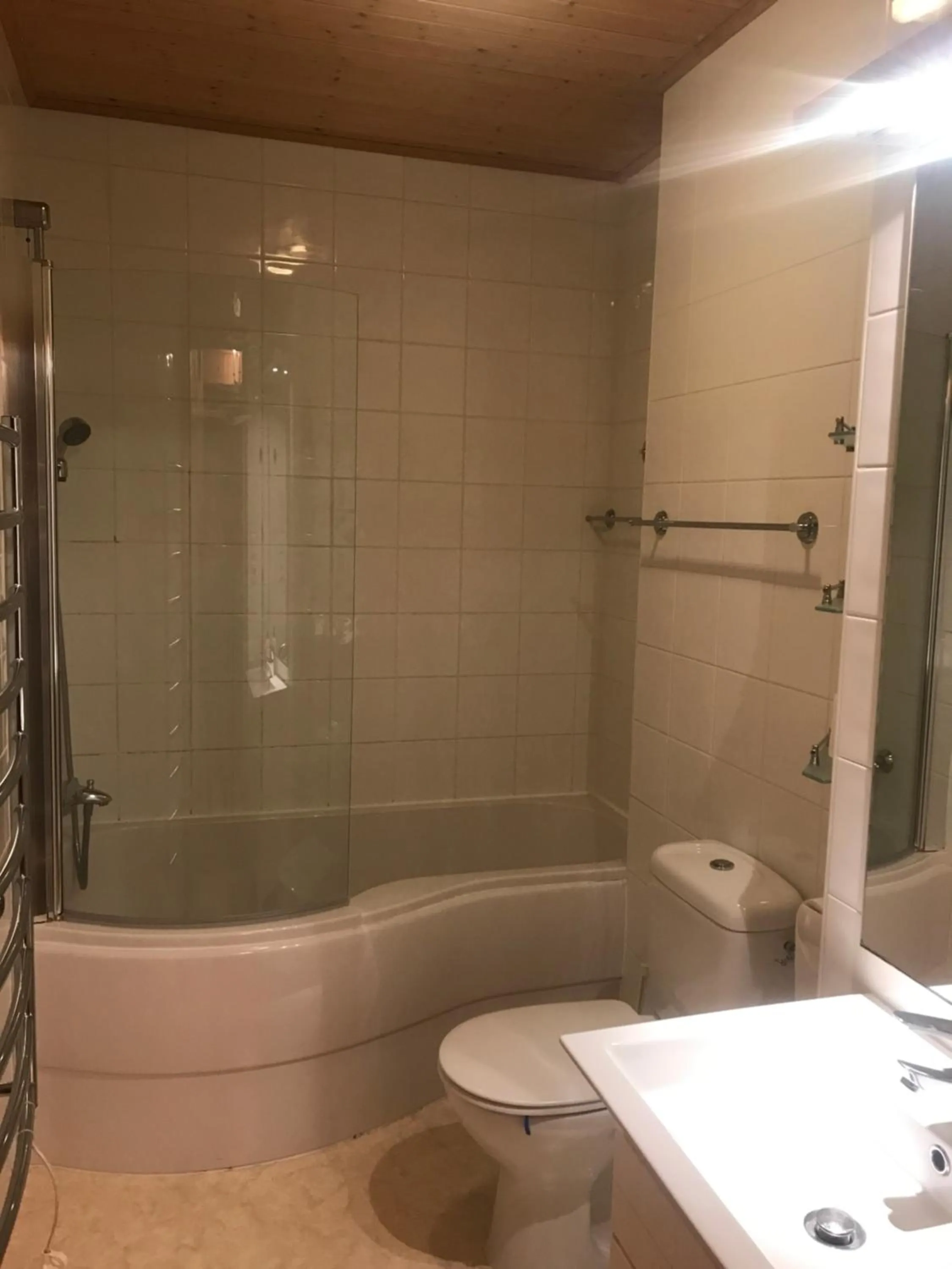 Shower in Chalet Esprit