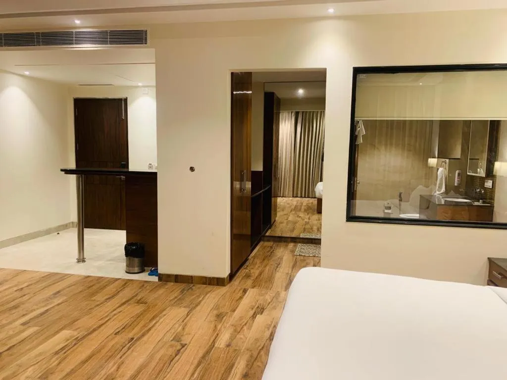 Bed in Hotel West End View A Unit of Hotel SC Residency