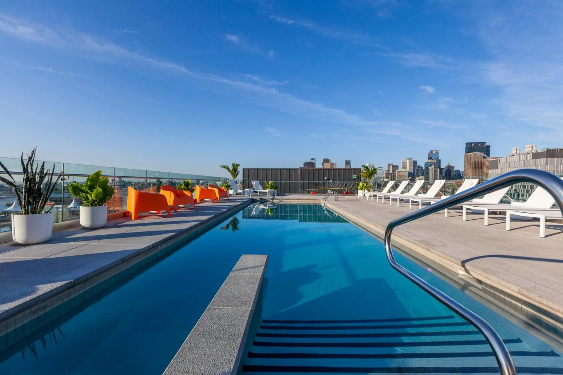 Swimming pool in Hyatt Centric Montreal