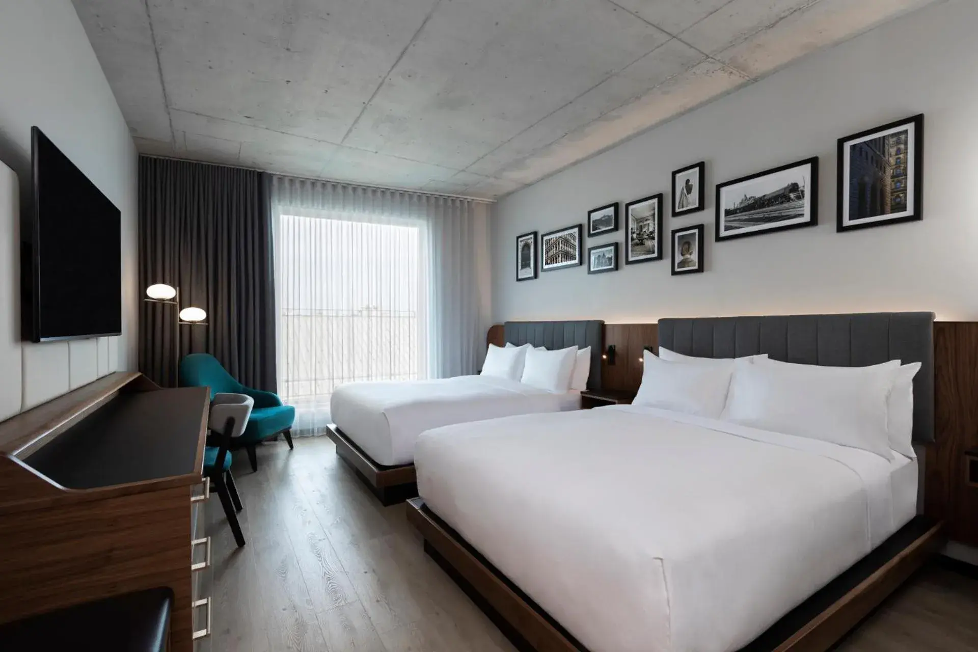 Queen Room with Two Queen Beds in Hyatt Centric Montreal Queen Room with Two Queen Beds in Hyatt Centric Montreal