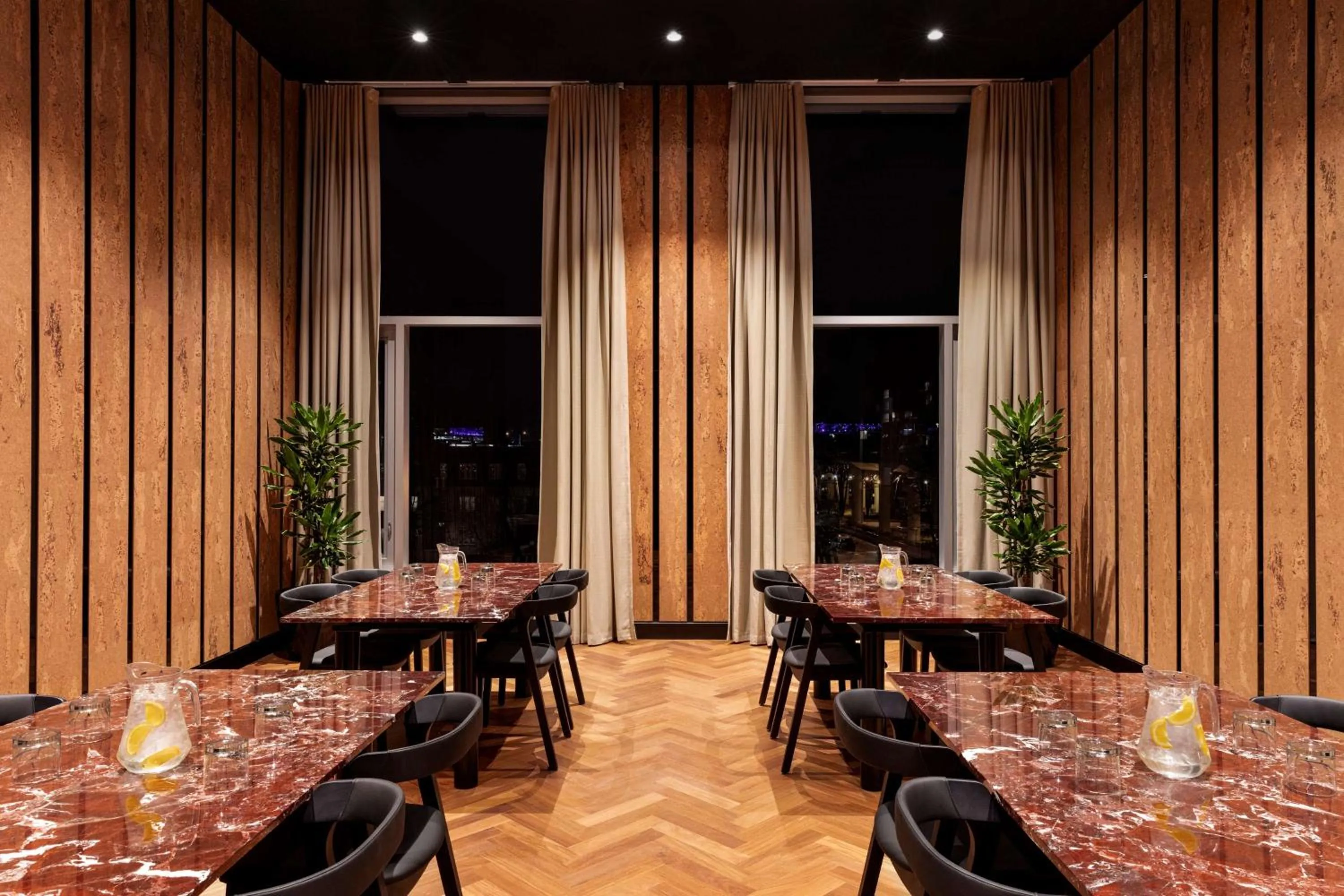 Meeting/conference room in Hyatt Centric Montreal