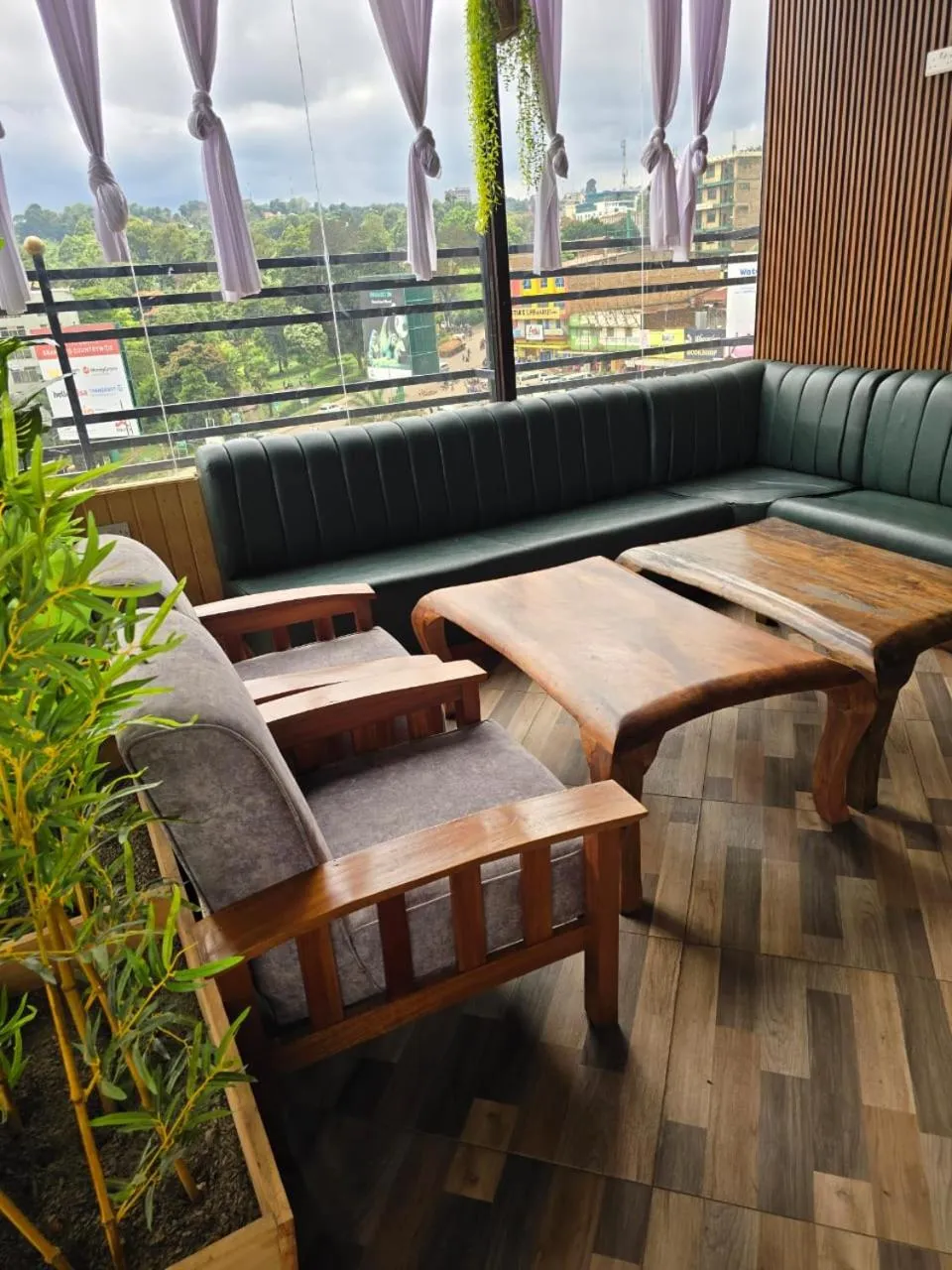 Lounge or bar in LA BEILA HOTEL MERU