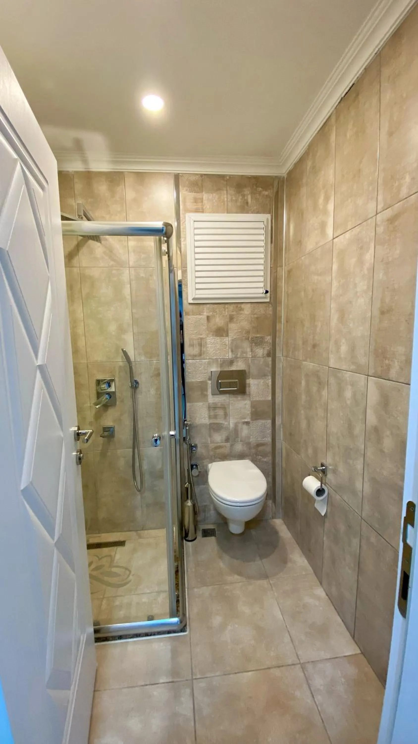 Bathroom in Heaven Suite Hotel