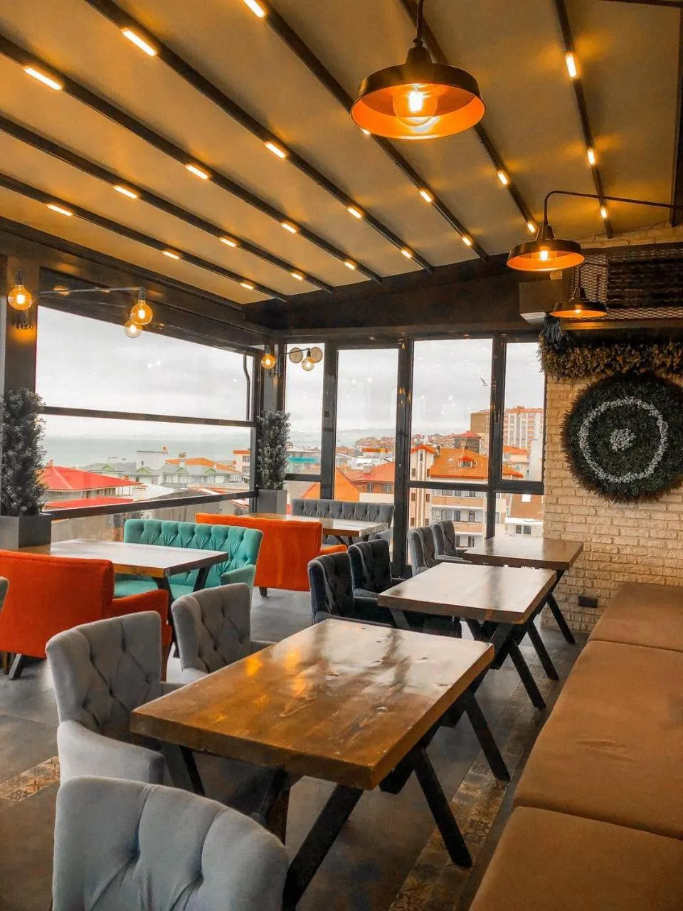 Lounge or bar in Heaven Suite Hotel