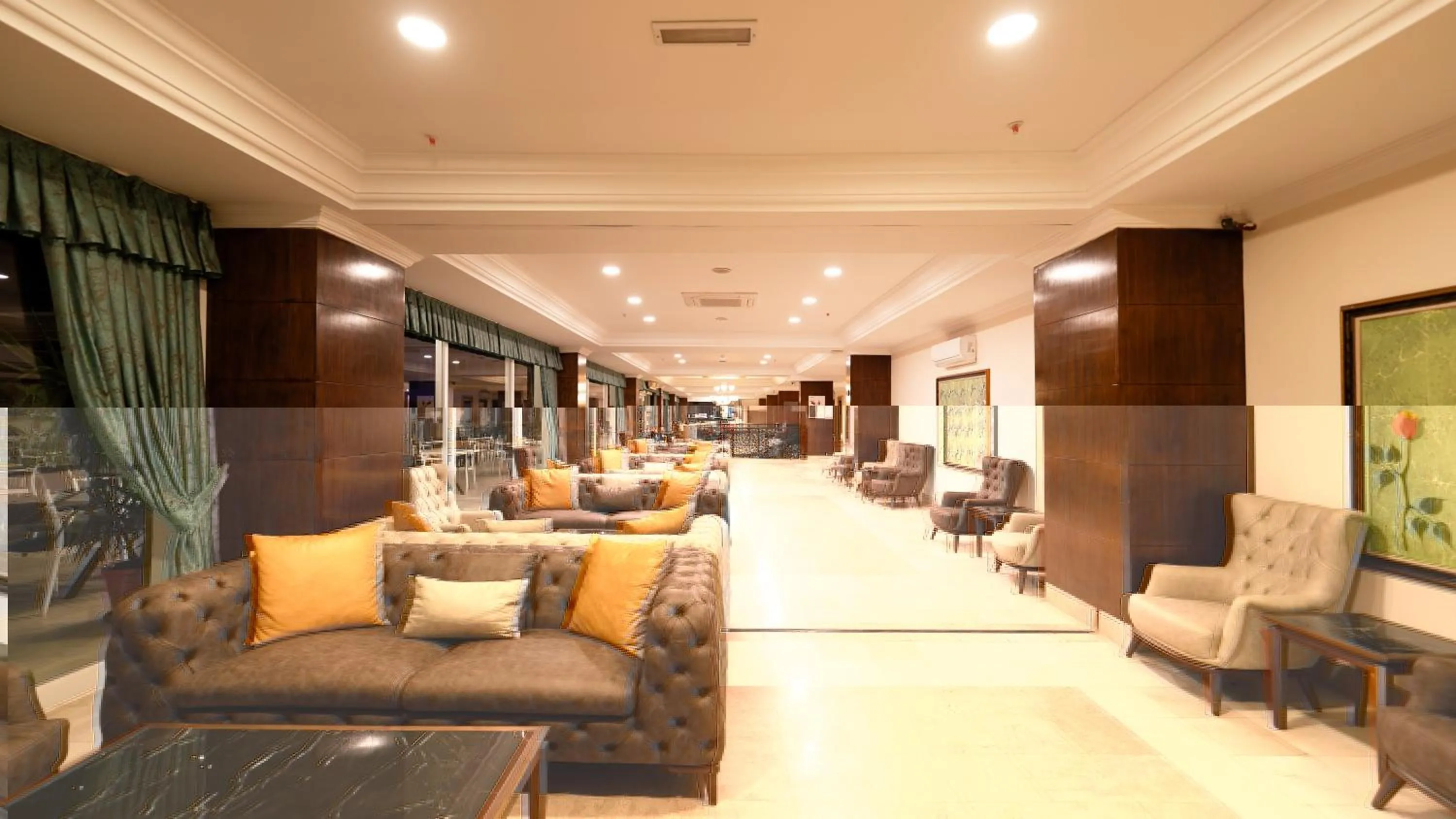 Seating area in Viking Garden Hotel