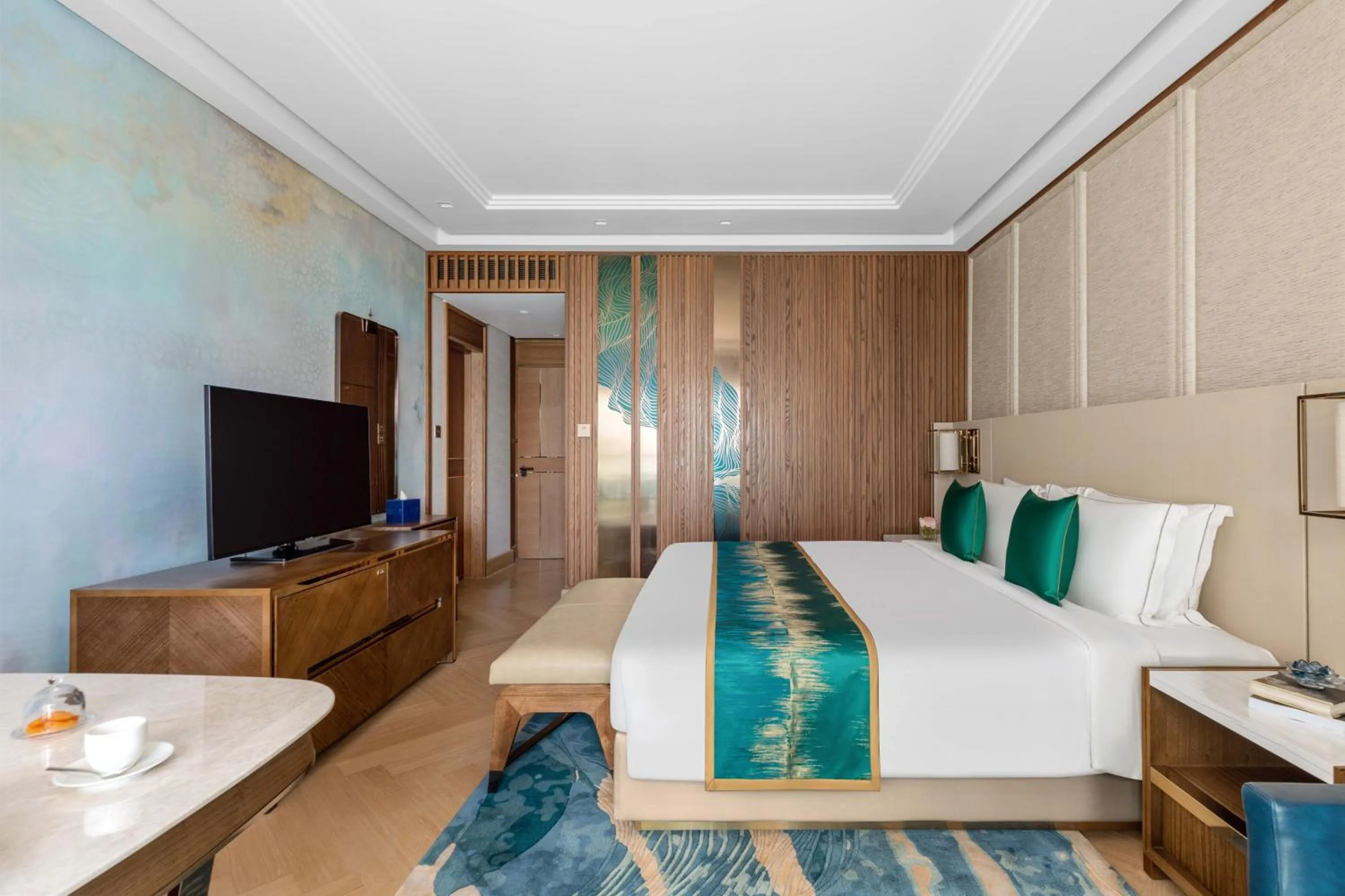 Bedroom, Bed in Taj Exotica Resort & Spa, The Palm, Dubai