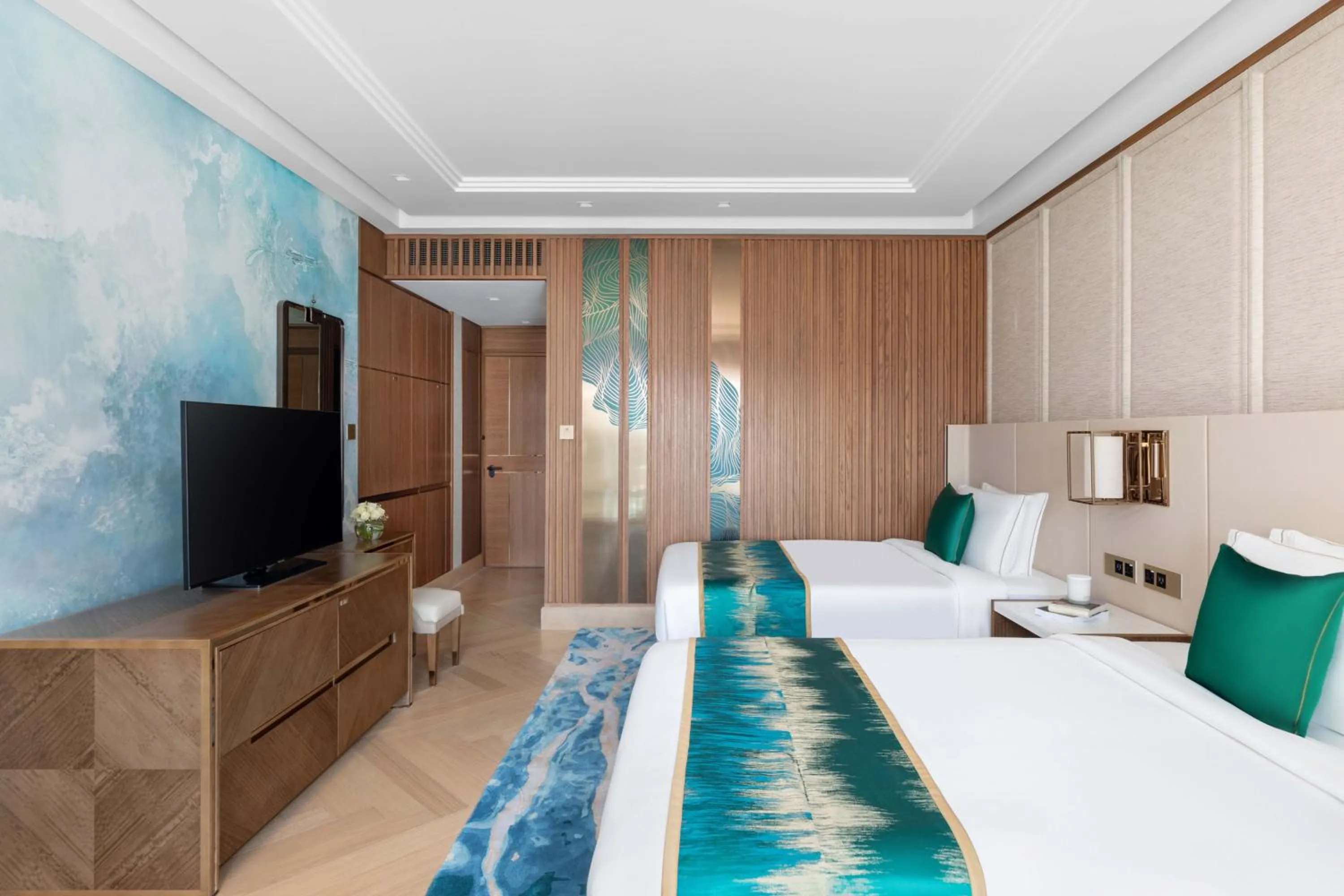 Bed in Taj Exotica Resort & Spa, The Palm, Dubai