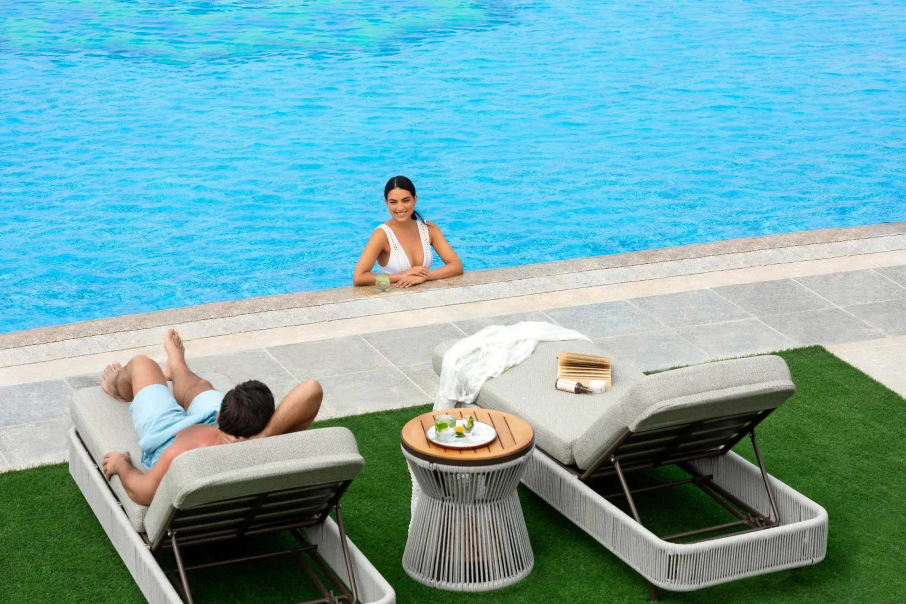 Swimming pool in Taj Exotica Resort & Spa, The Palm, Dubai