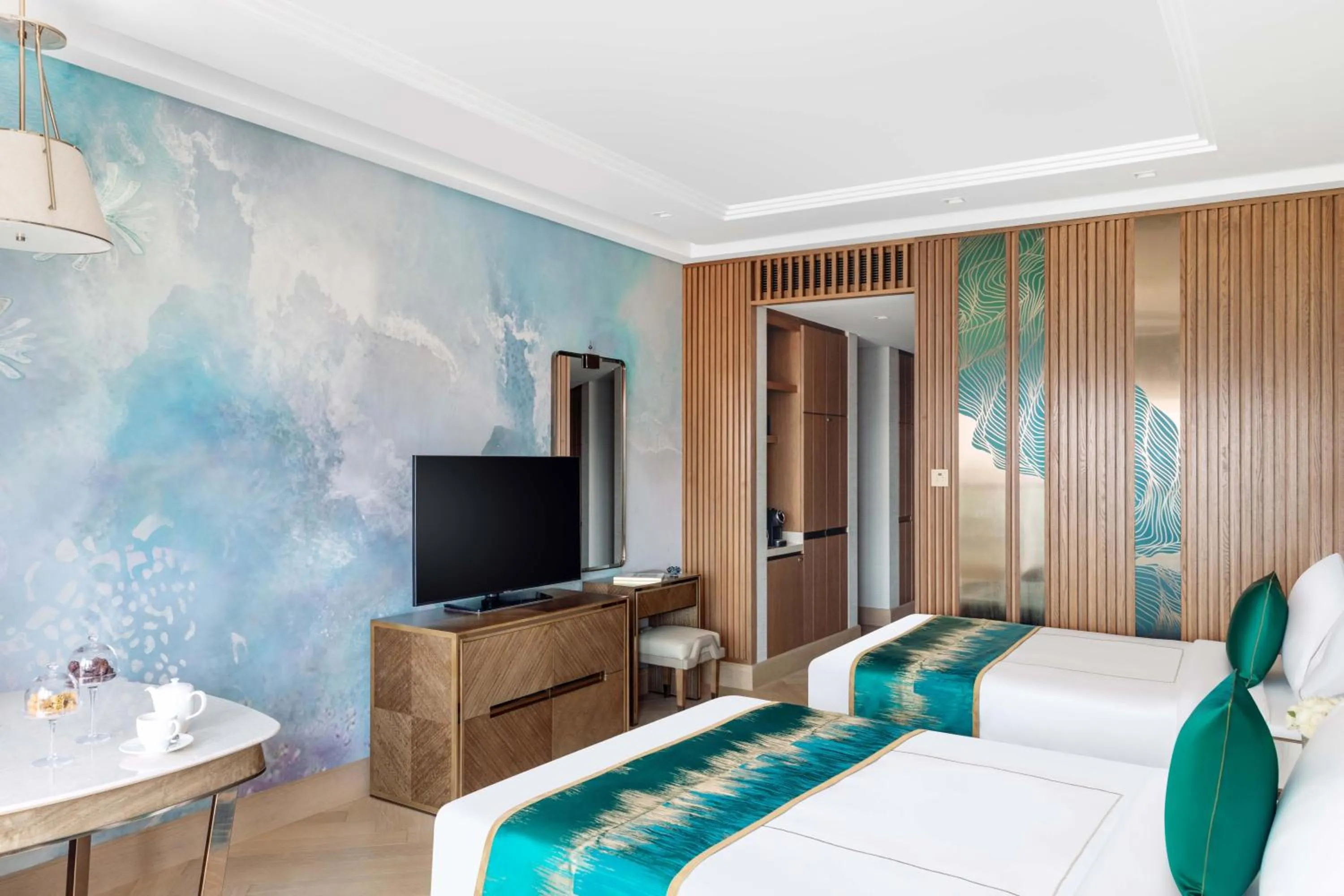 Bed in Taj Exotica Resort & Spa, The Palm, Dubai