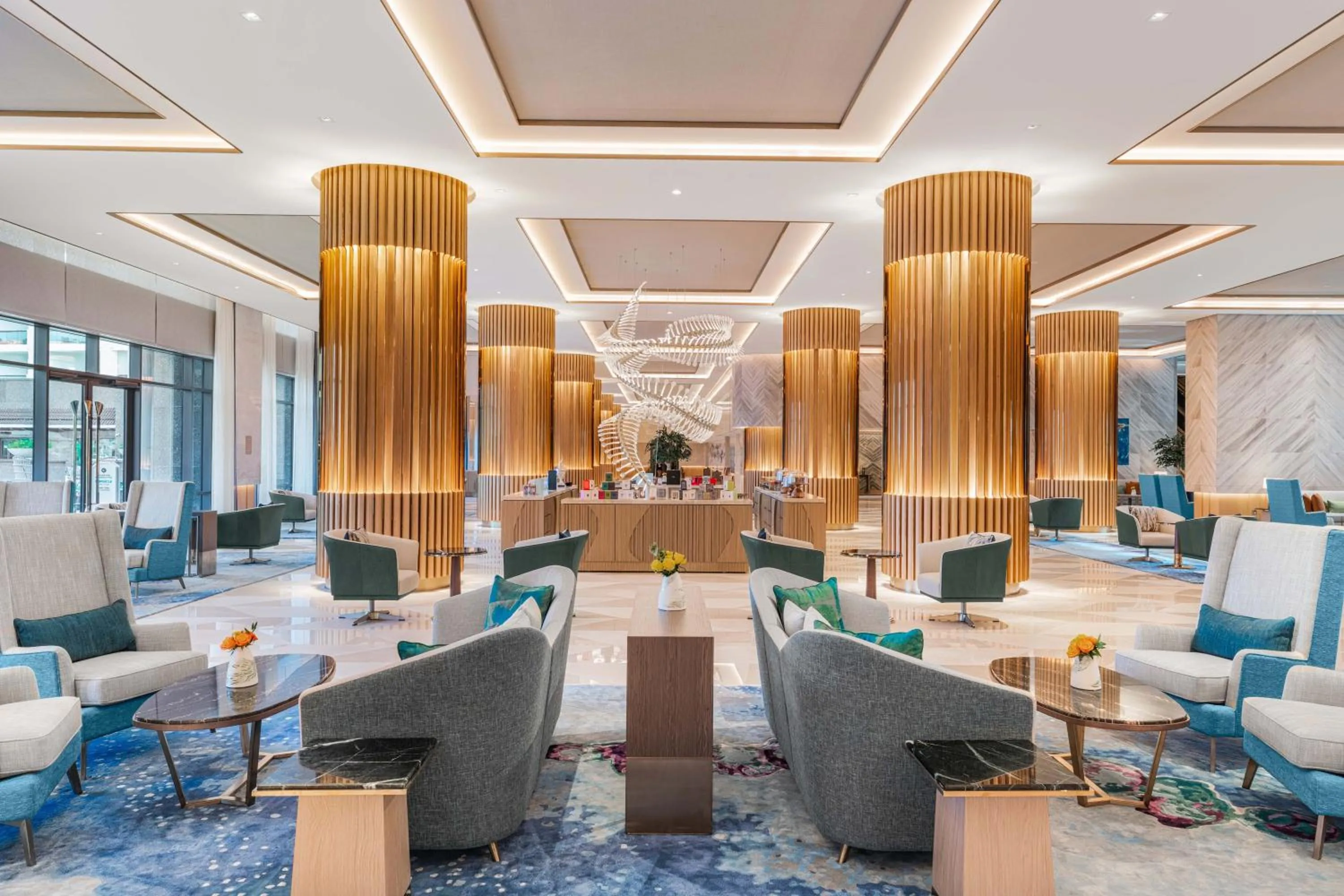 Lounge or bar in Taj Exotica Resort & Spa, The Palm, Dubai