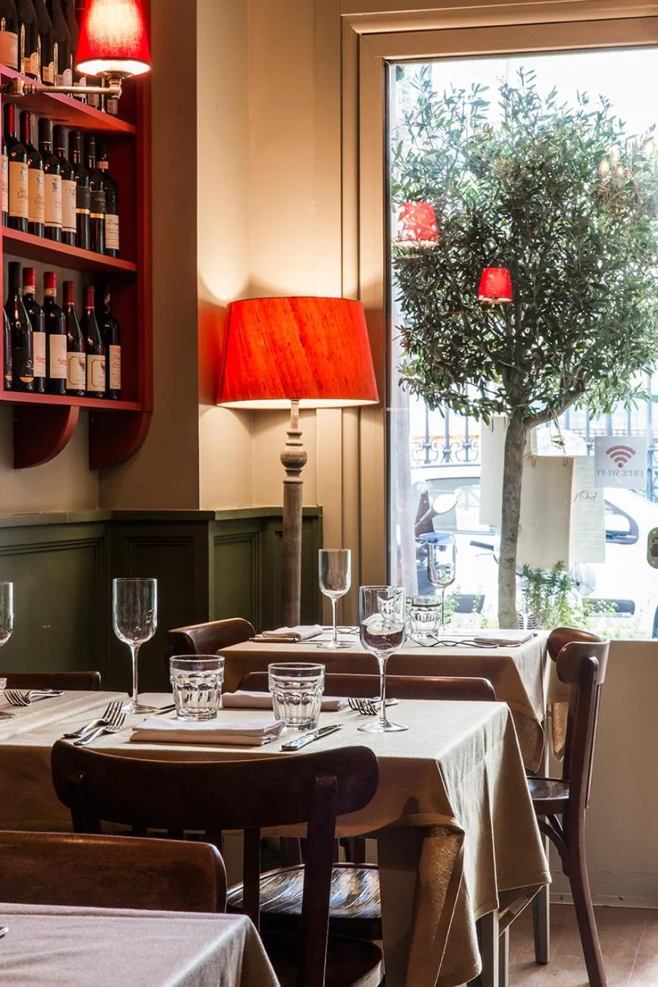 Restaurant/places to eat in Condominio Monti Boutique Hotel