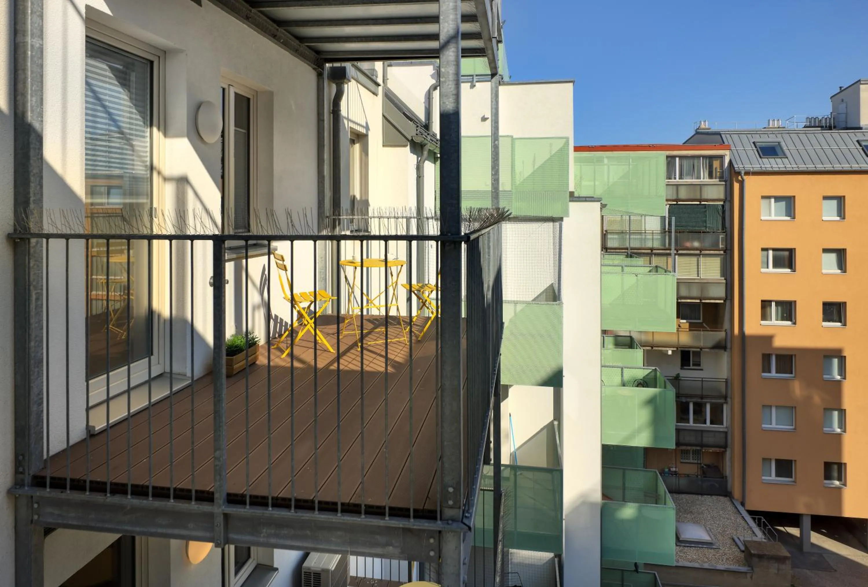 Balcony/Terrace in Jimmy's Apartments Dandelion