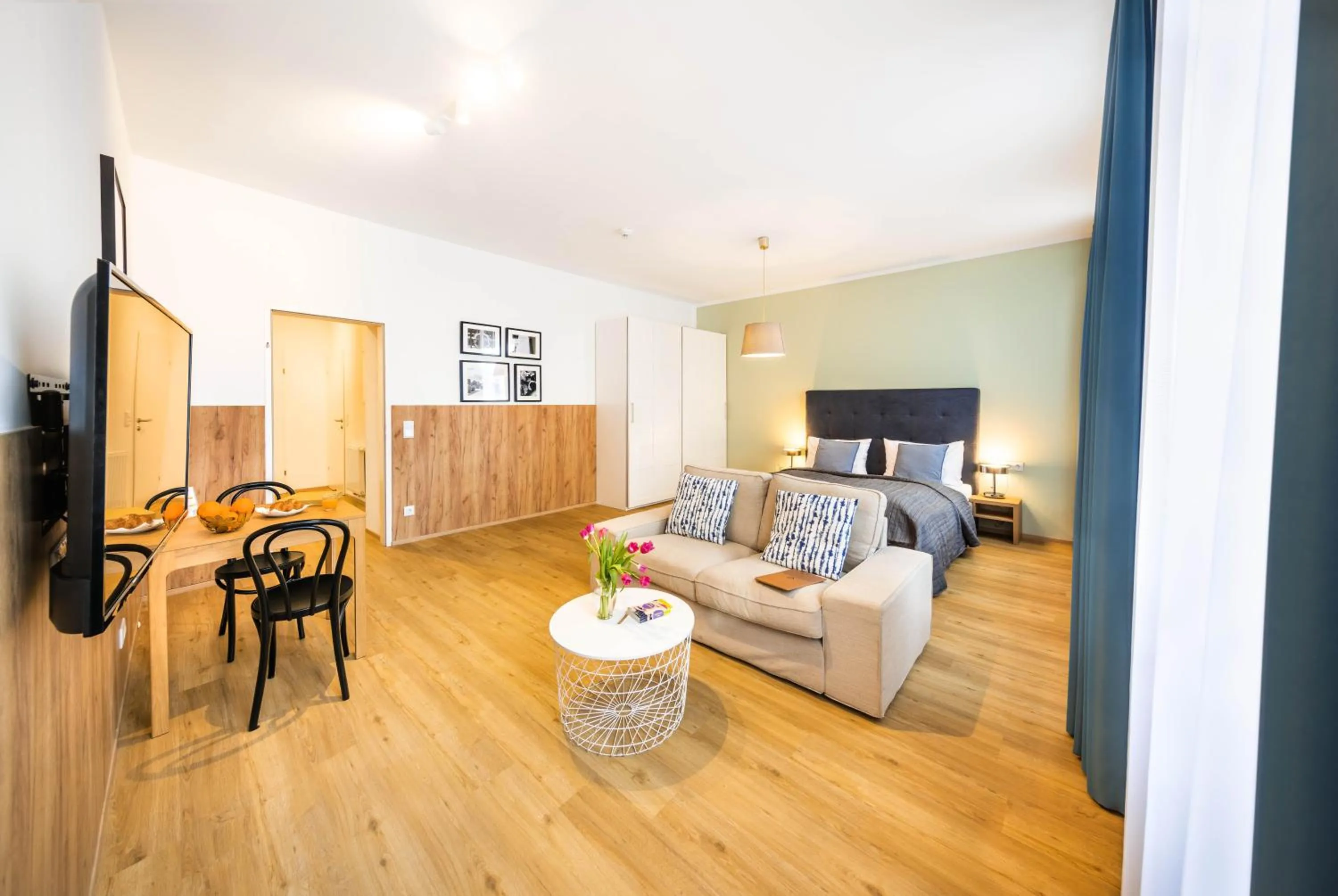 Bed in Jimmy's Apartments Dandelion