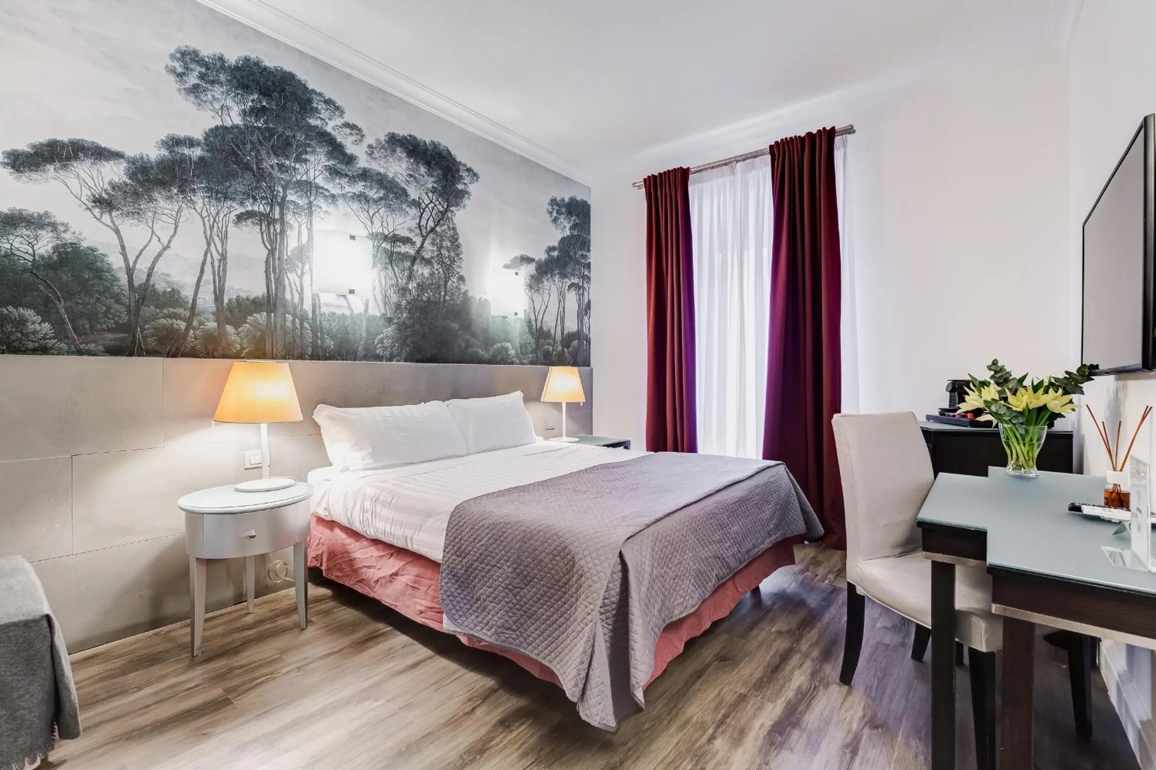 Bed in Residenza A -Via Veneto Fashion Rooms -self check-in