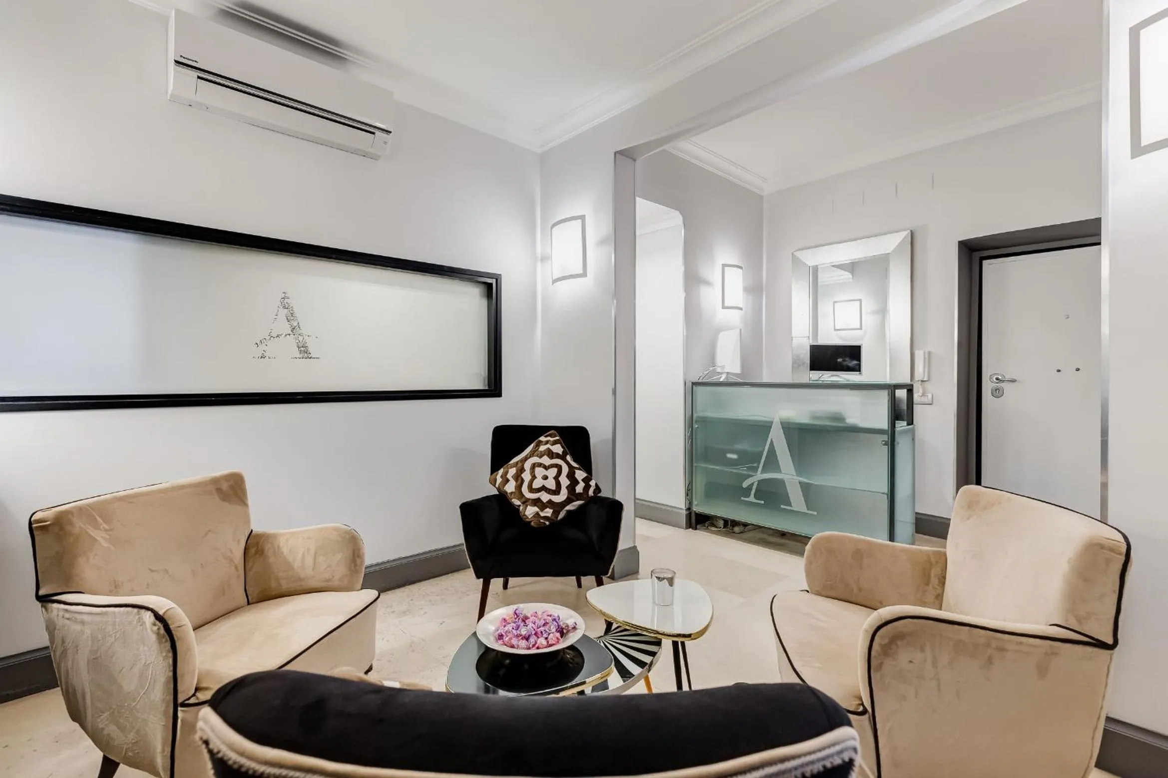 Residenza A -Via Veneto Fashion Rooms -self check-in