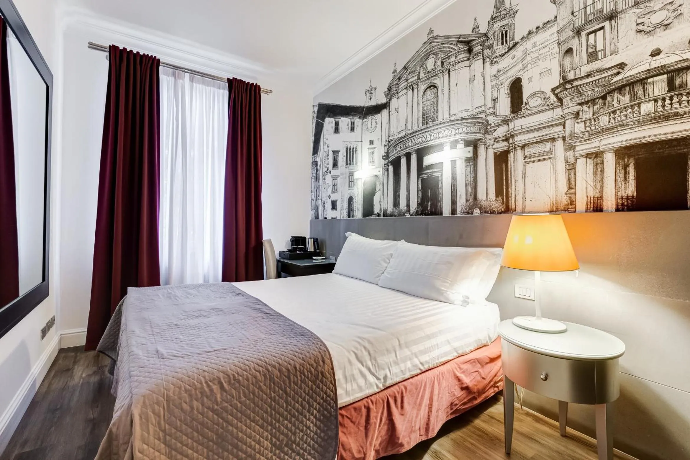 Bed in Residenza A -Via Veneto Fashion Rooms -self check-in