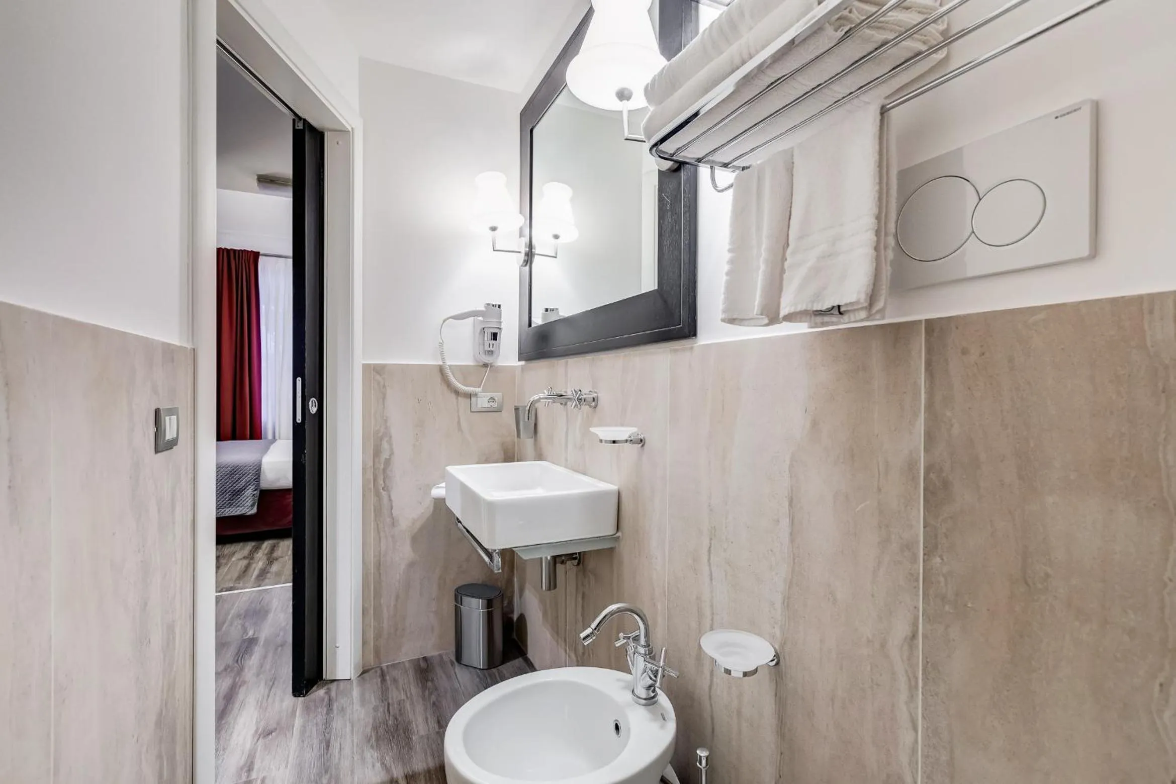 Residenza A -Via Veneto Fashion Rooms -self check-in