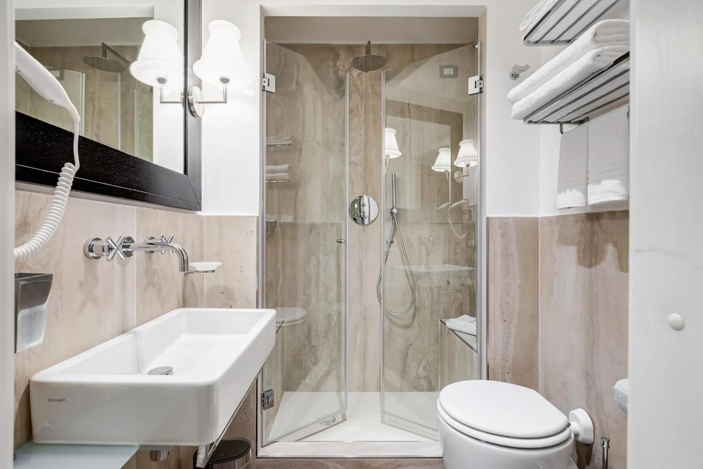 Residenza A -Via Veneto Fashion Rooms -self check-in