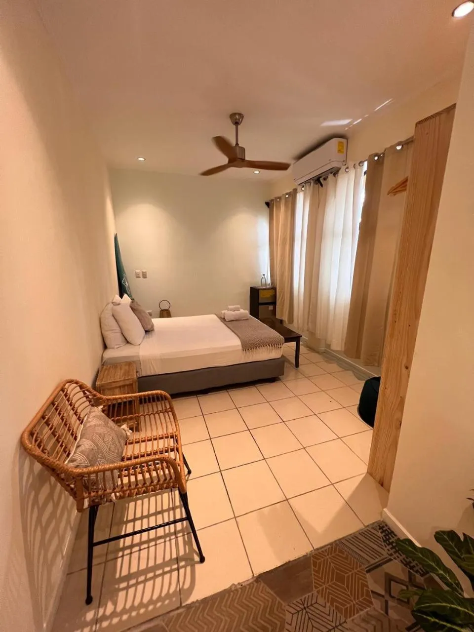 Photo of the whole room in Zulu Surf Hotel Tamarindo