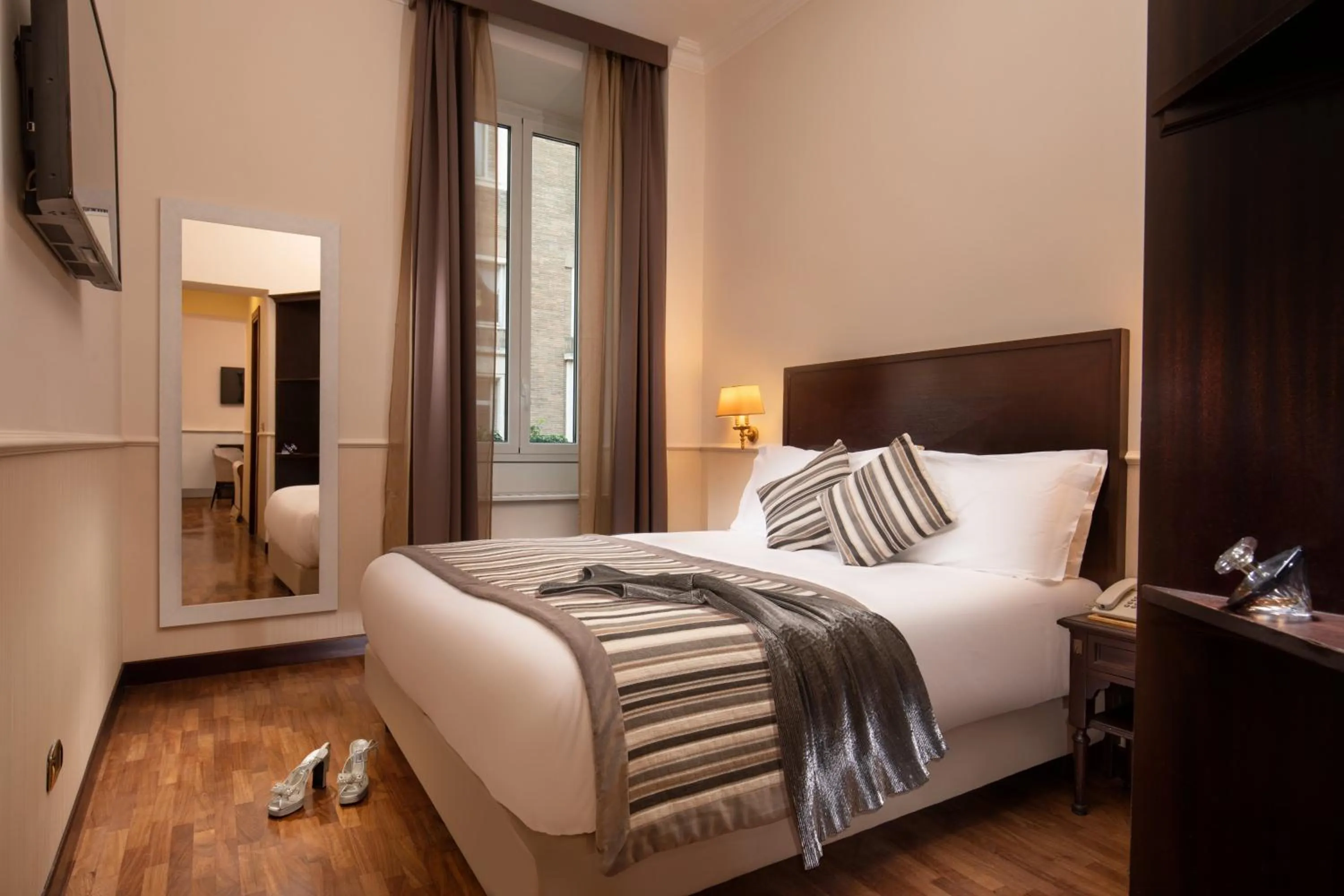 Bed in Hotel Del Corso