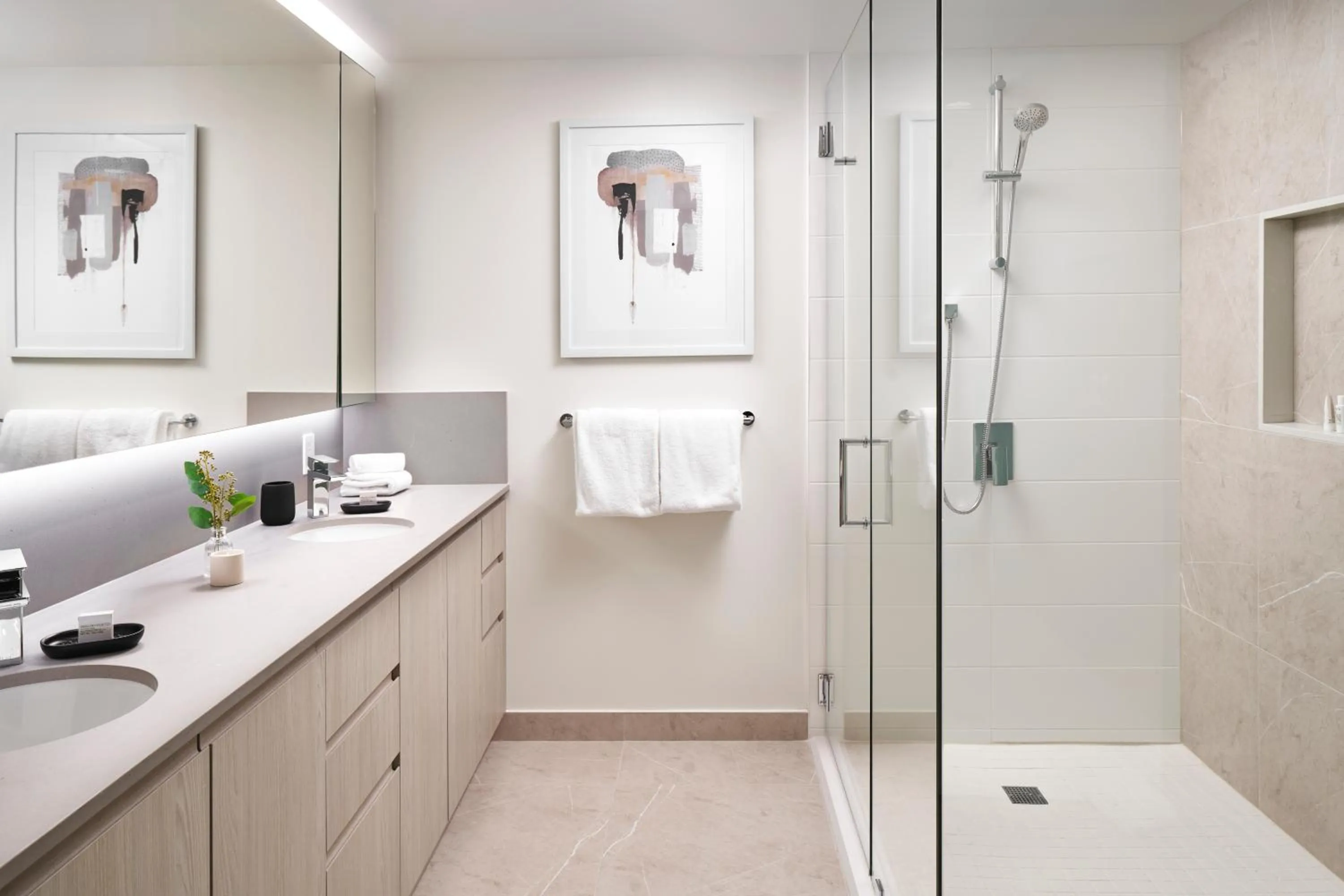 Bathroom in Level Seattle Downtown - South Lake Union