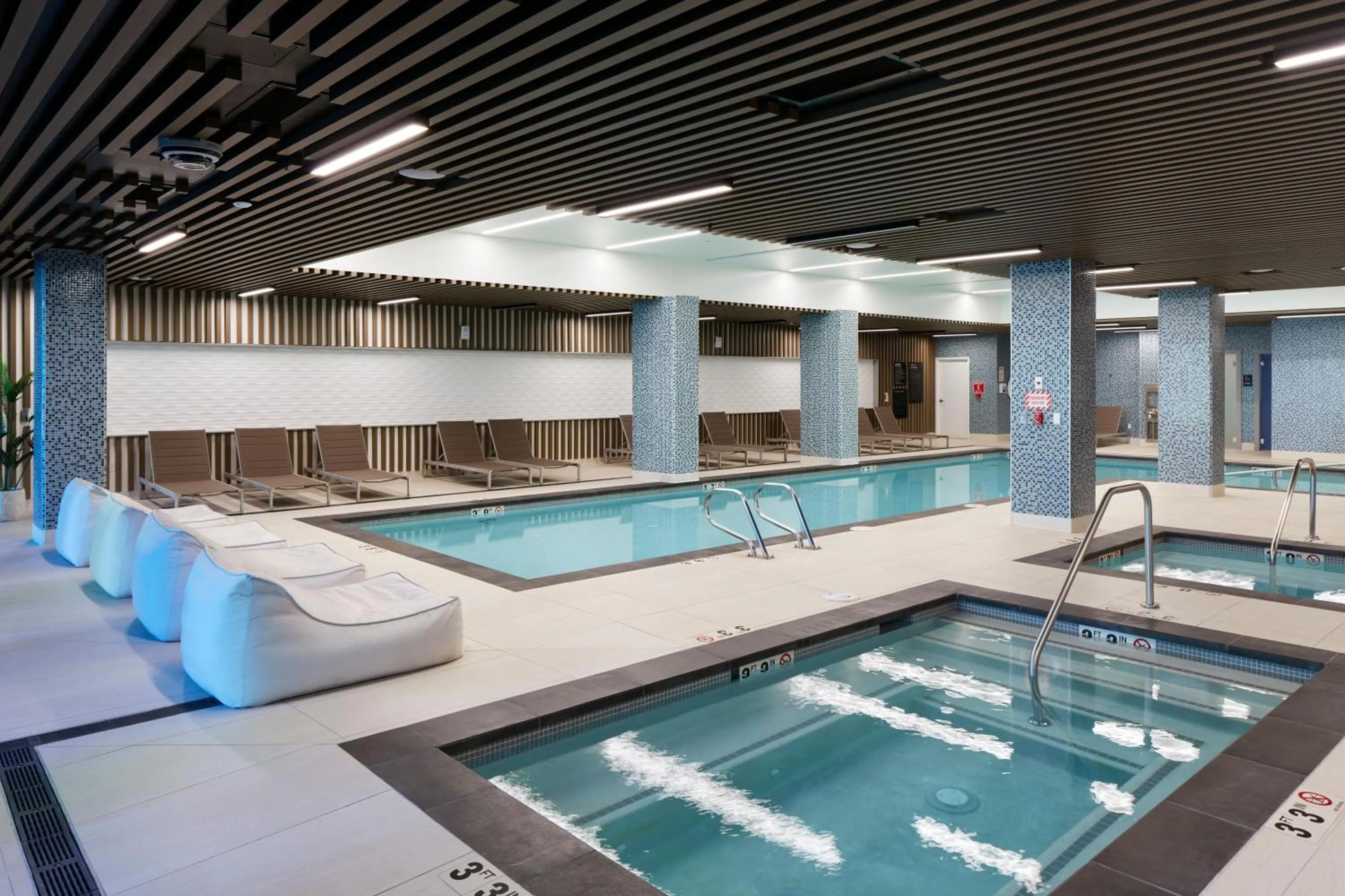 Hot Tub in Level Seattle Downtown - South Lake Union