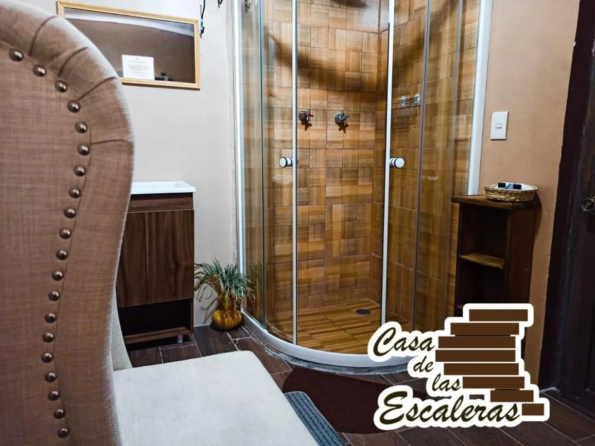 Shower in Casa de las Escaleras