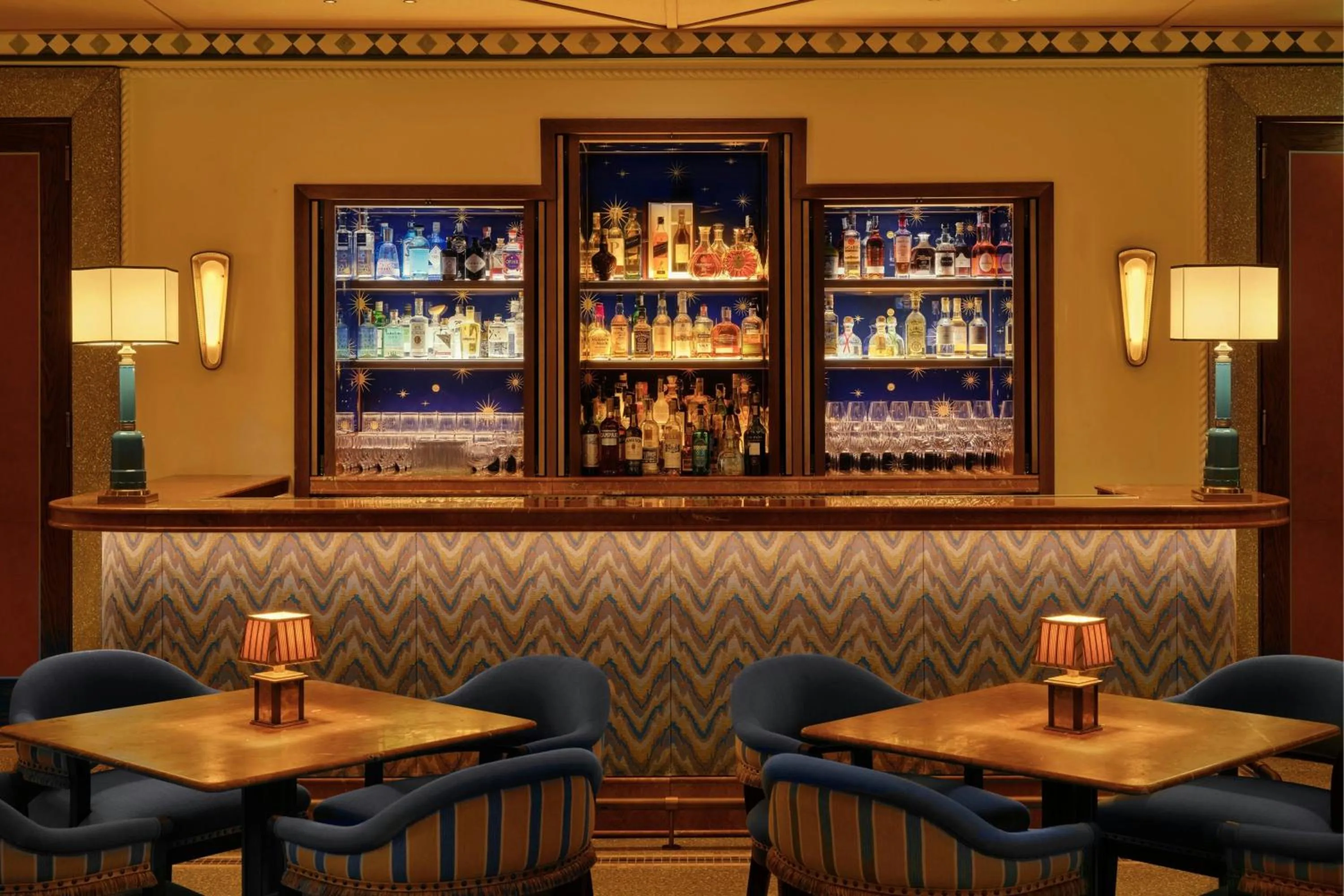 Lounge or bar in The Excelsior, a Luxury Collection Hotel, Florence