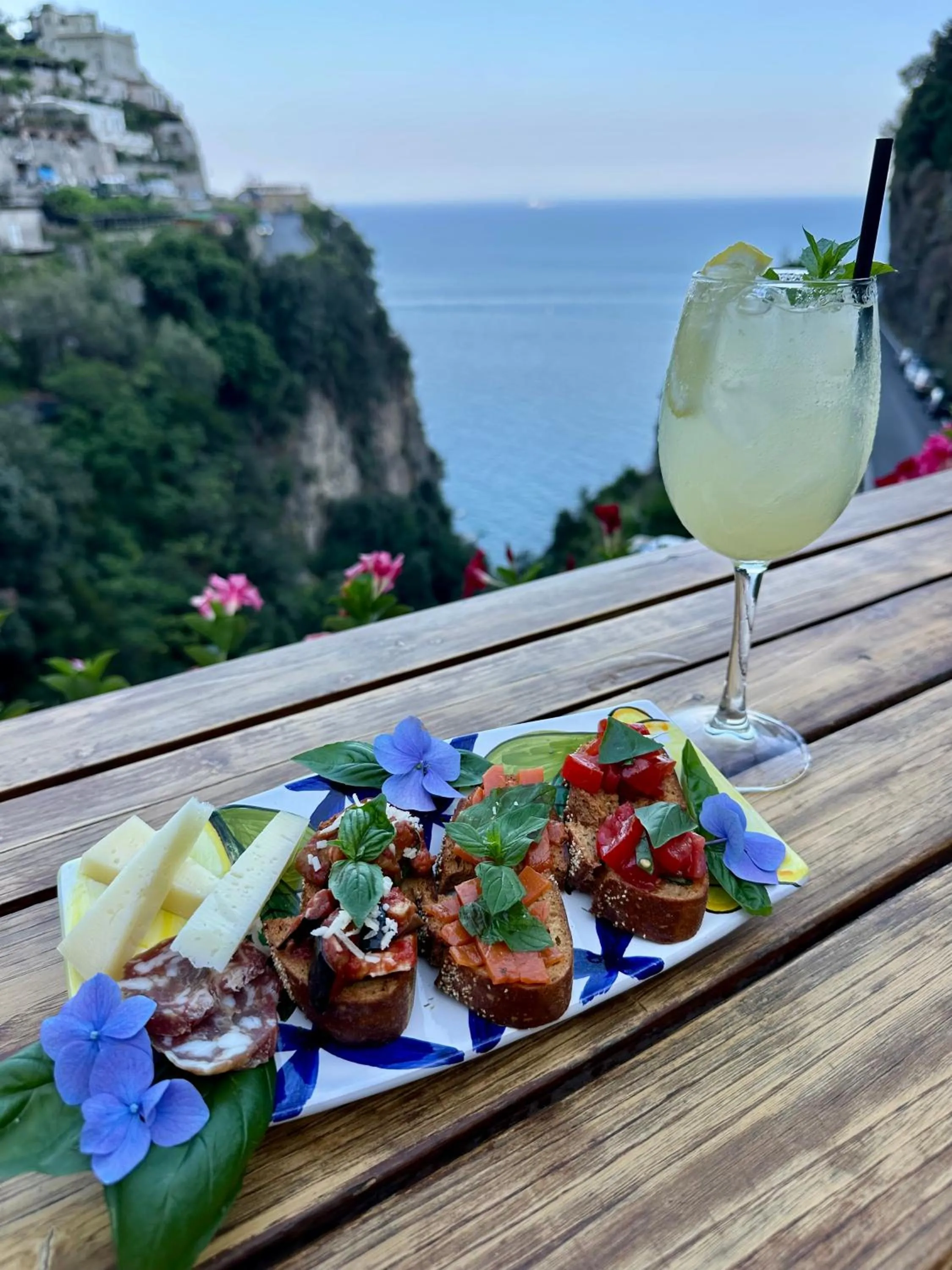 Lounge or bar in Hotel La Pergola