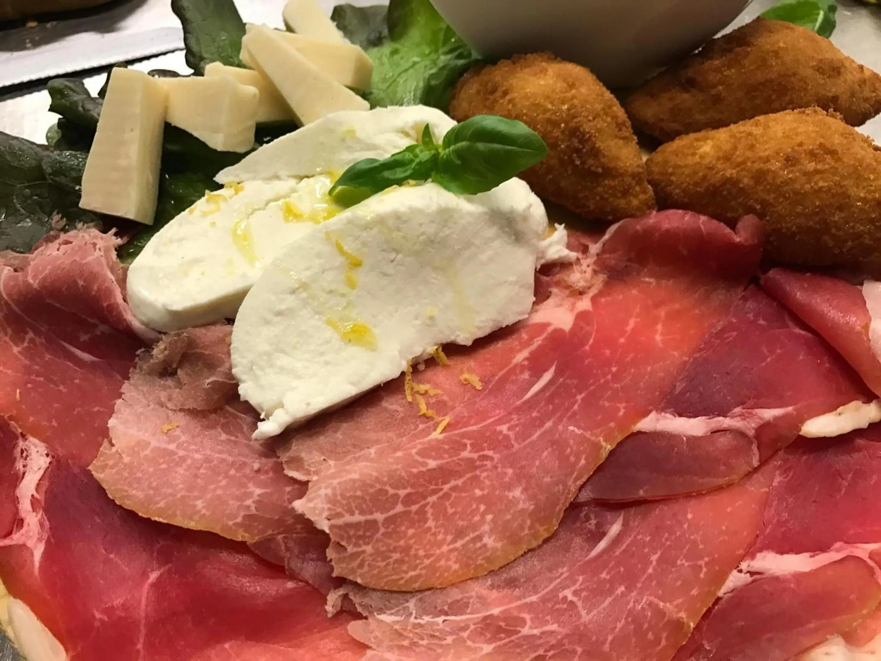 Food and drinks in Casale Antonietta