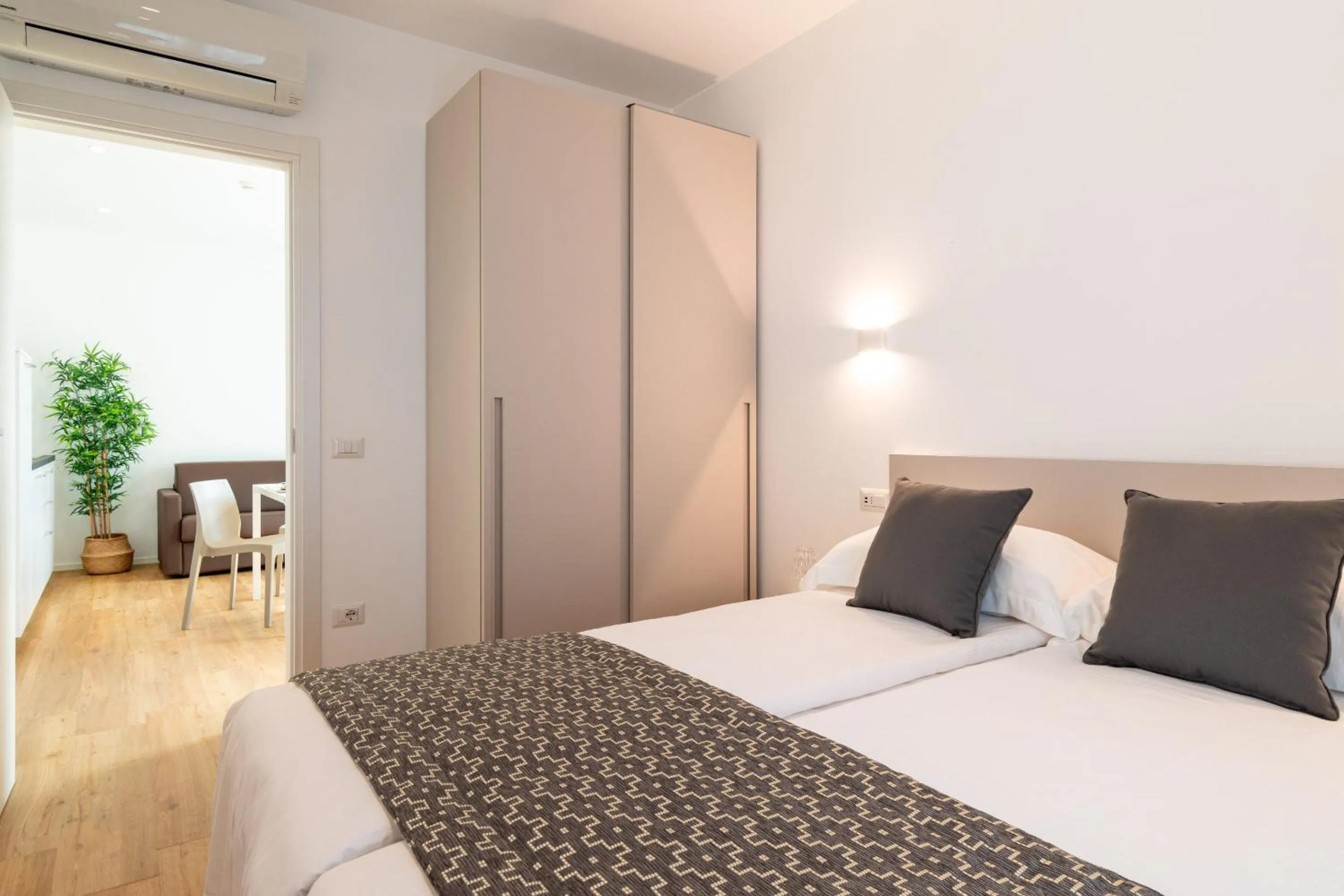 Bedroom, Bed in Superior Beach Aparthotel