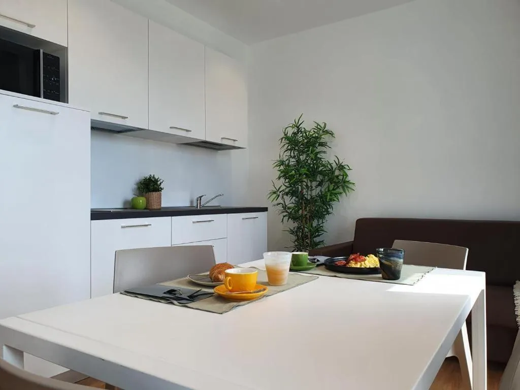 Kitchen or kitchenette in Superior Beach Aparthotel