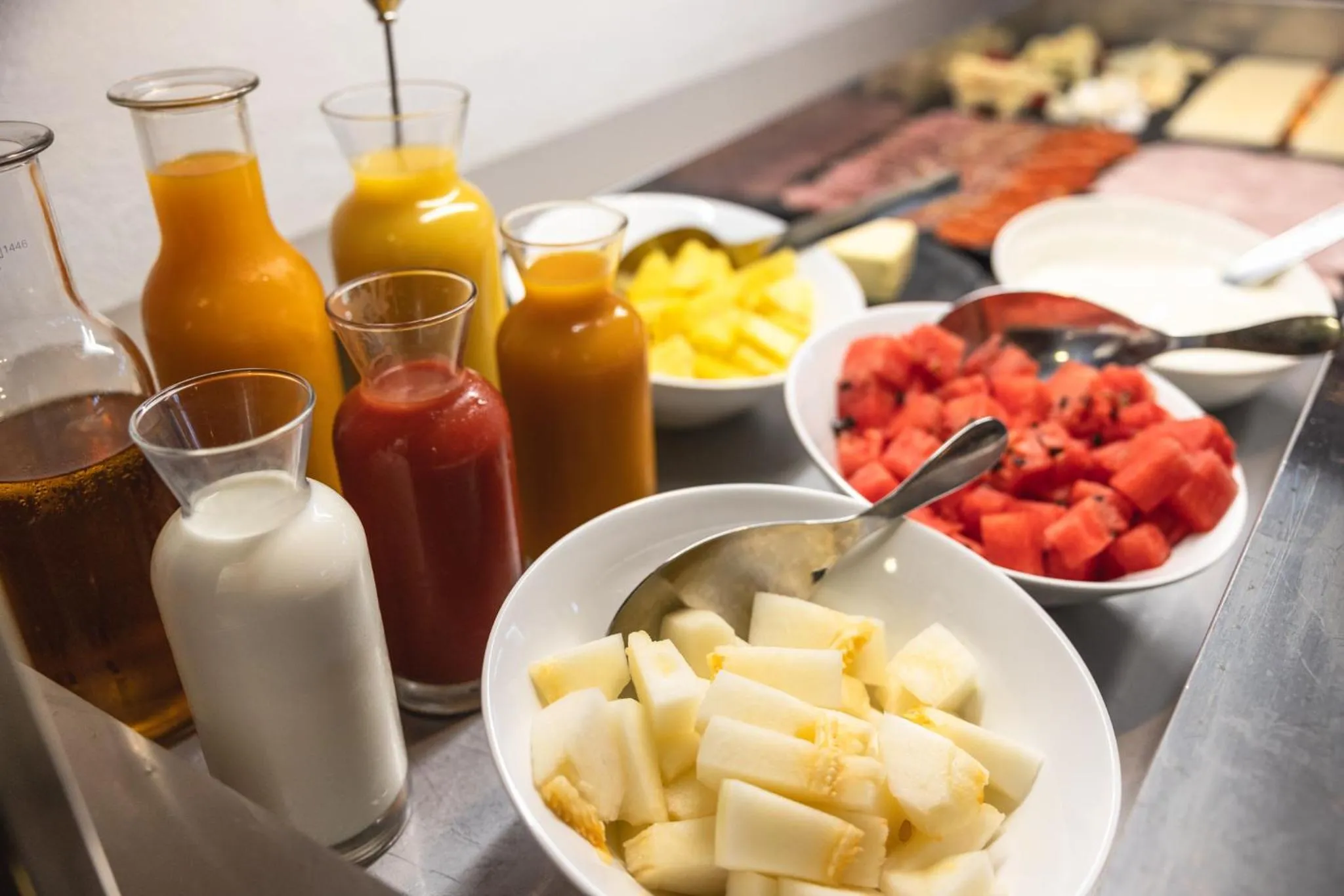 Buffet breakfast in Hotel Rheingerbe