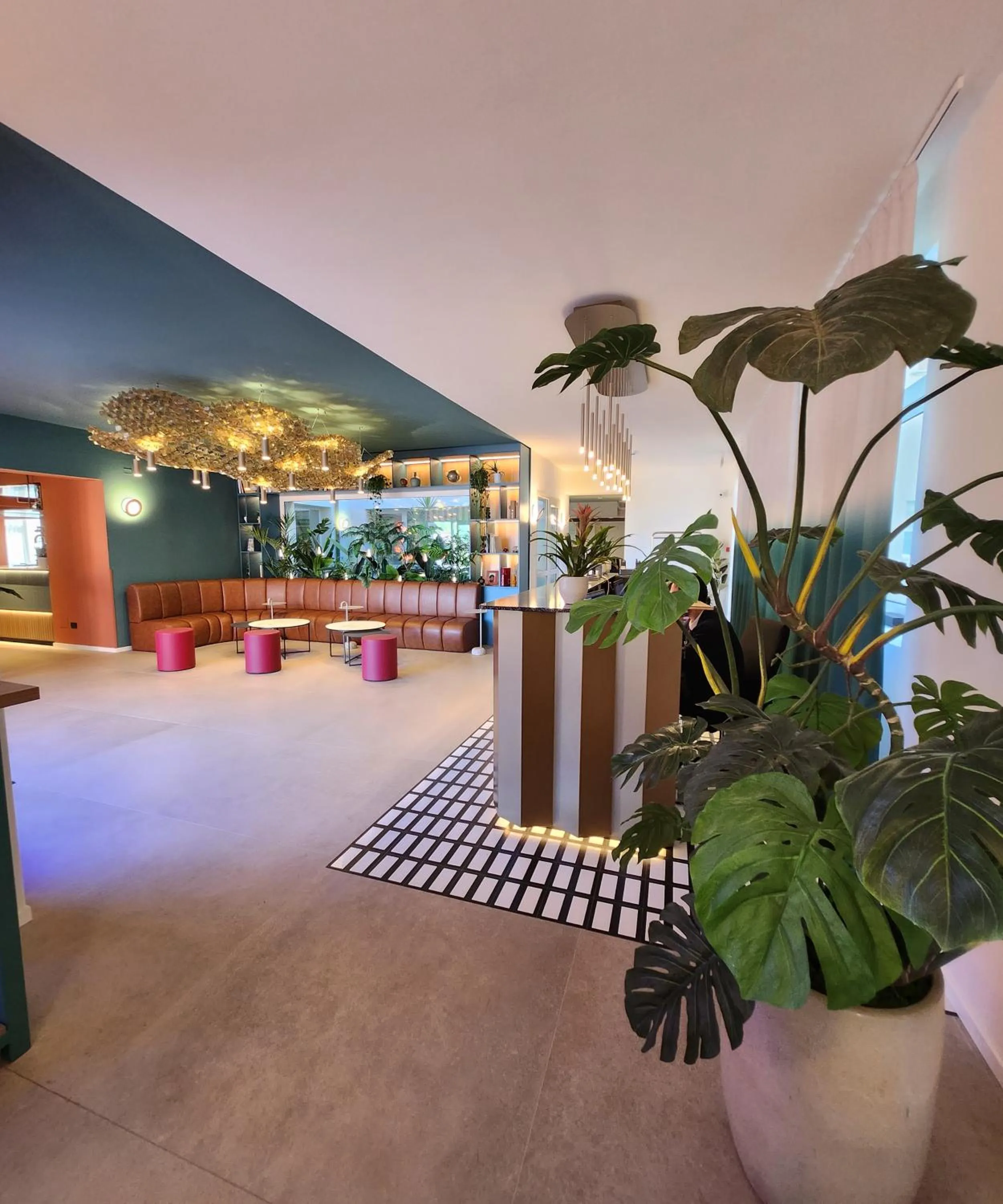 Lobby or reception in Bleis Hotel