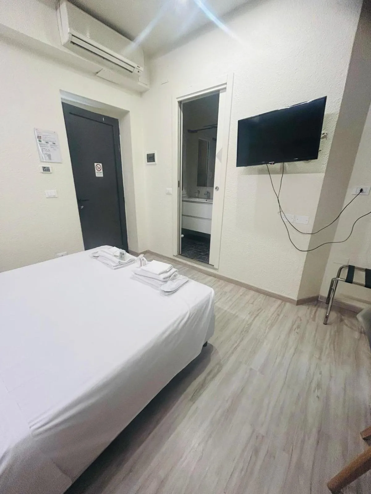 Bedroom, Bed in Hotel Giardinetto Al Sant'Orsola