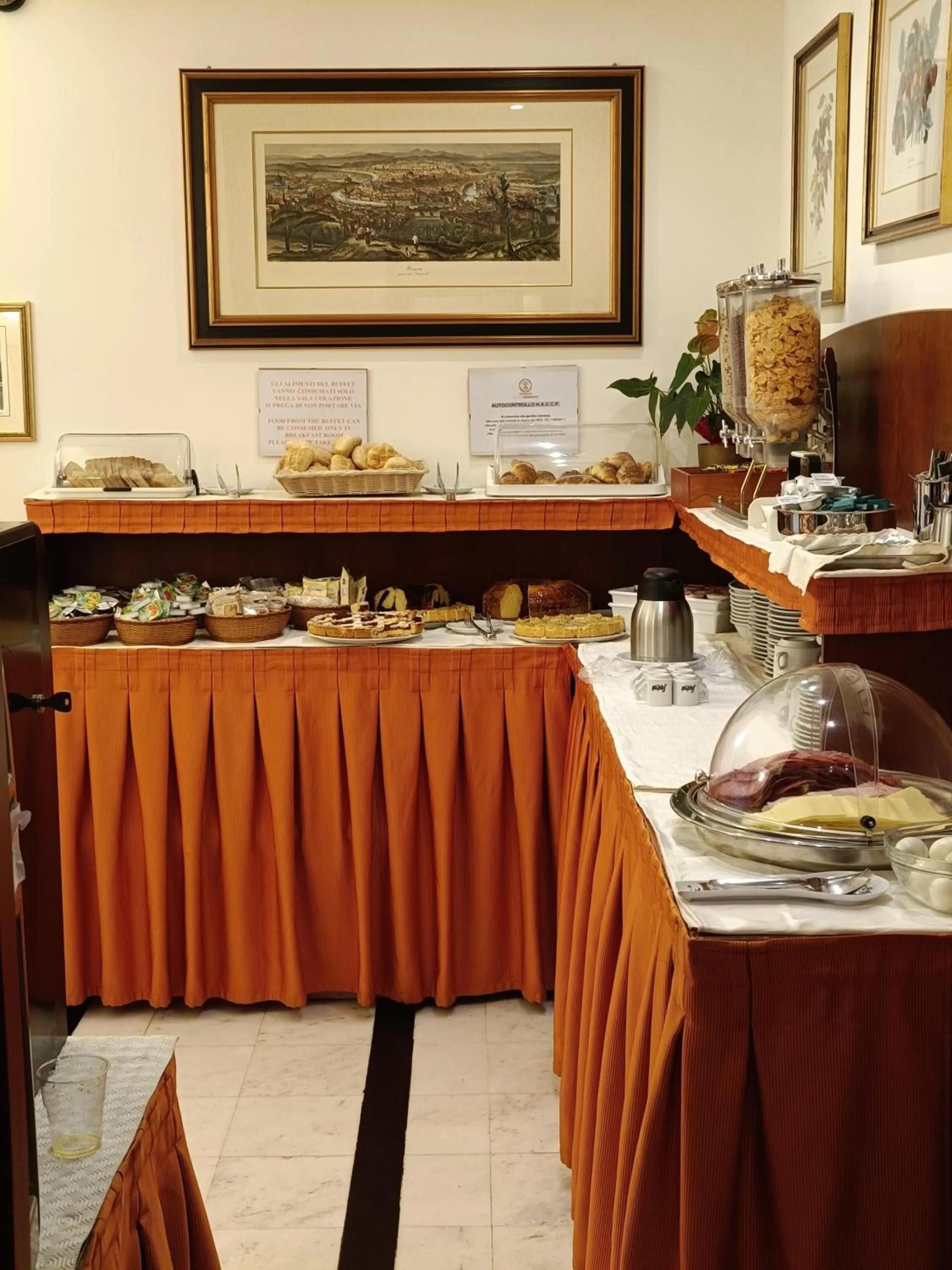 Breakfast in Hotel Piemonte