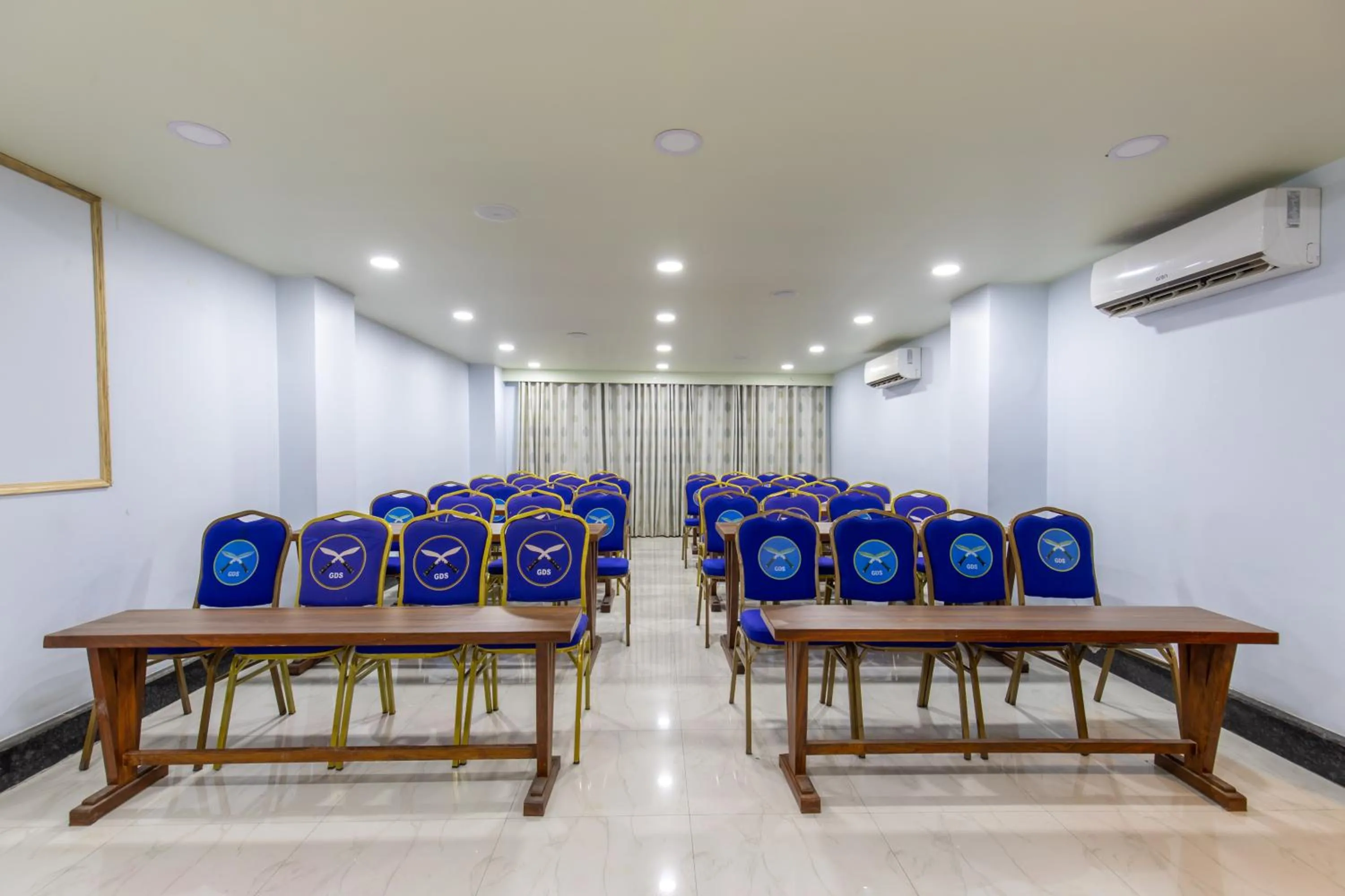 Business facilities in Gorakha Hotel