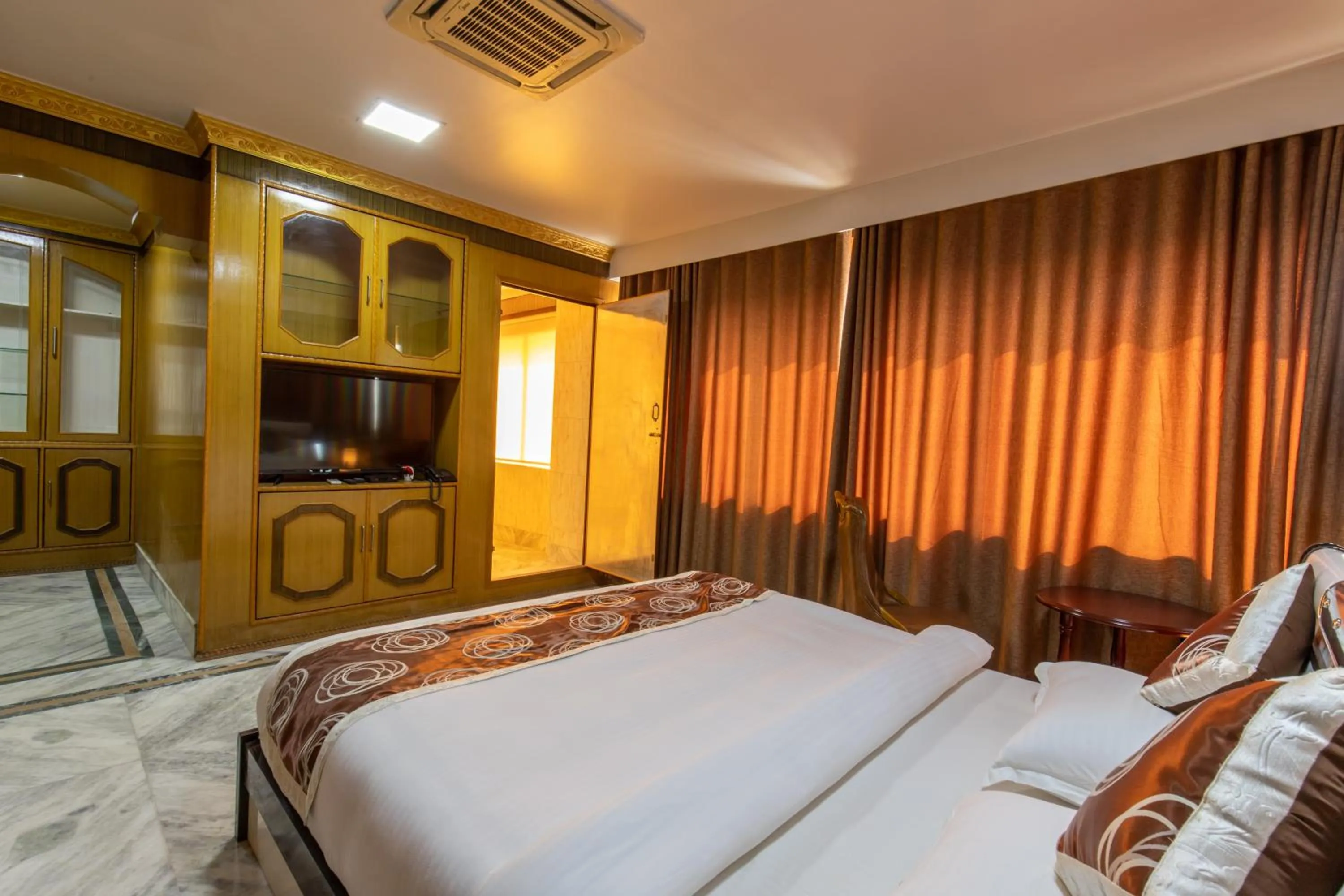 Bedroom, Bed in Gorakha Hotel