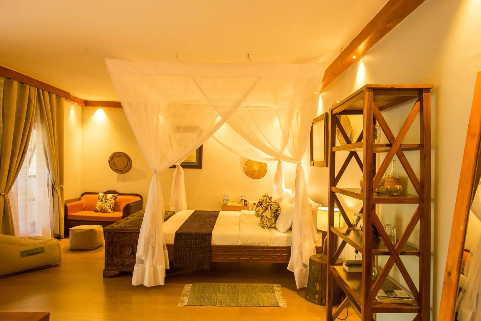 Amani Safari Lodge and Restaurant