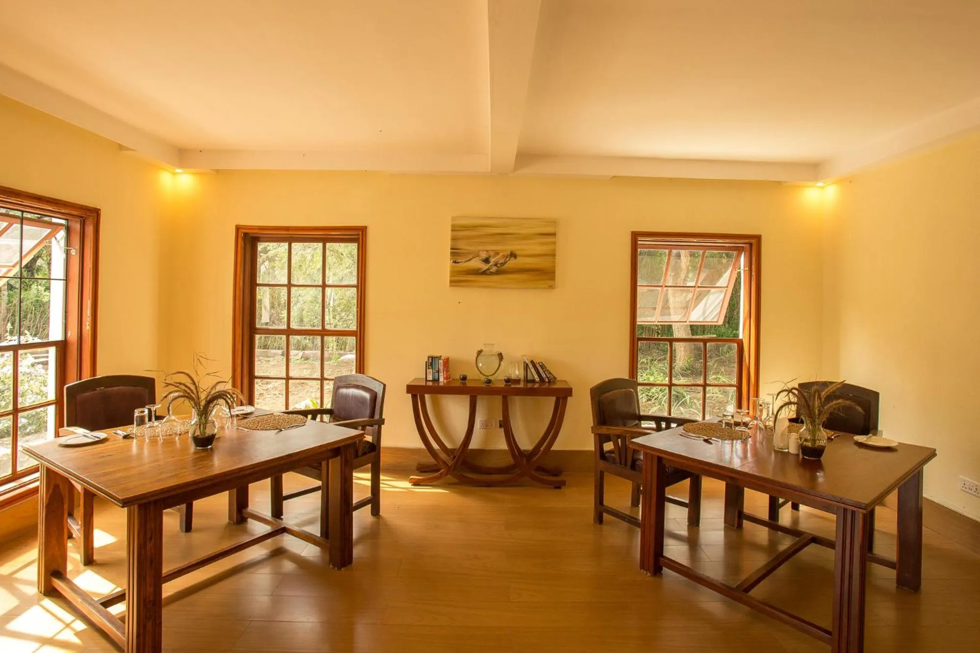 Living room in Amani Safari Lodge and Restaurant